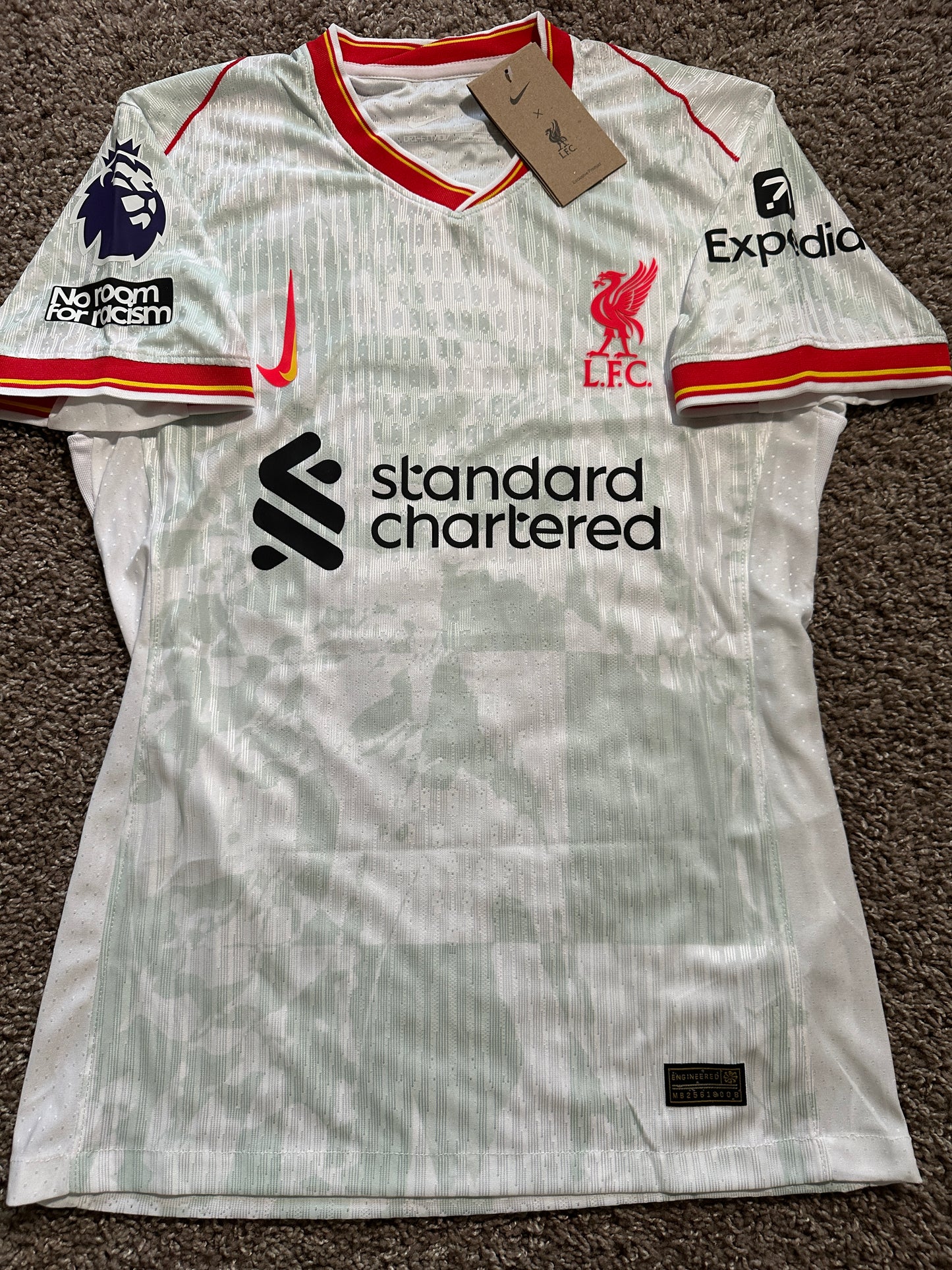 Liverpool Mohamed Salah #11 Away White Soccer Jersey 24/25 Men Shirt Size Football