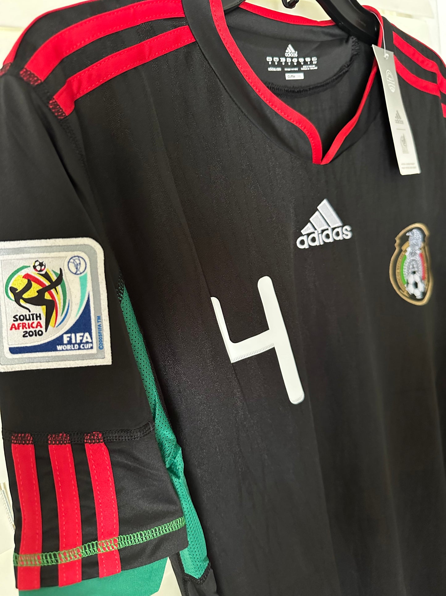 Mexico Rafael Marquez #4 Retro Soccer Jersey FWC 2010 Black Away Men Size Shirt