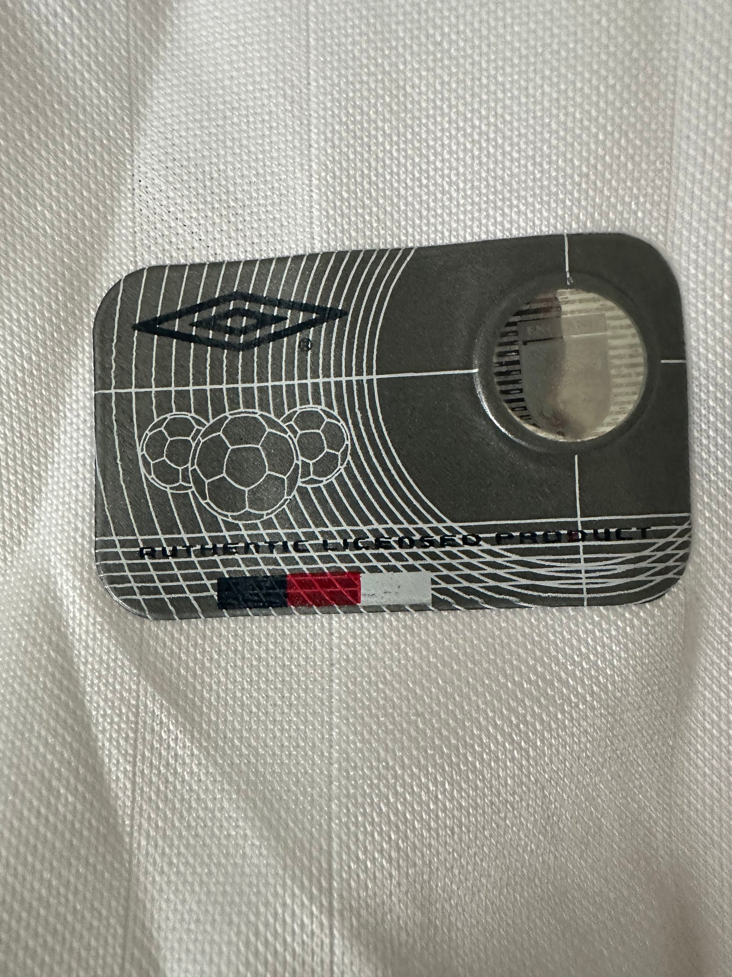 England David Beckham #7 Retro Soccer Jersey Home White FWC 2002 Men Size Shirt
