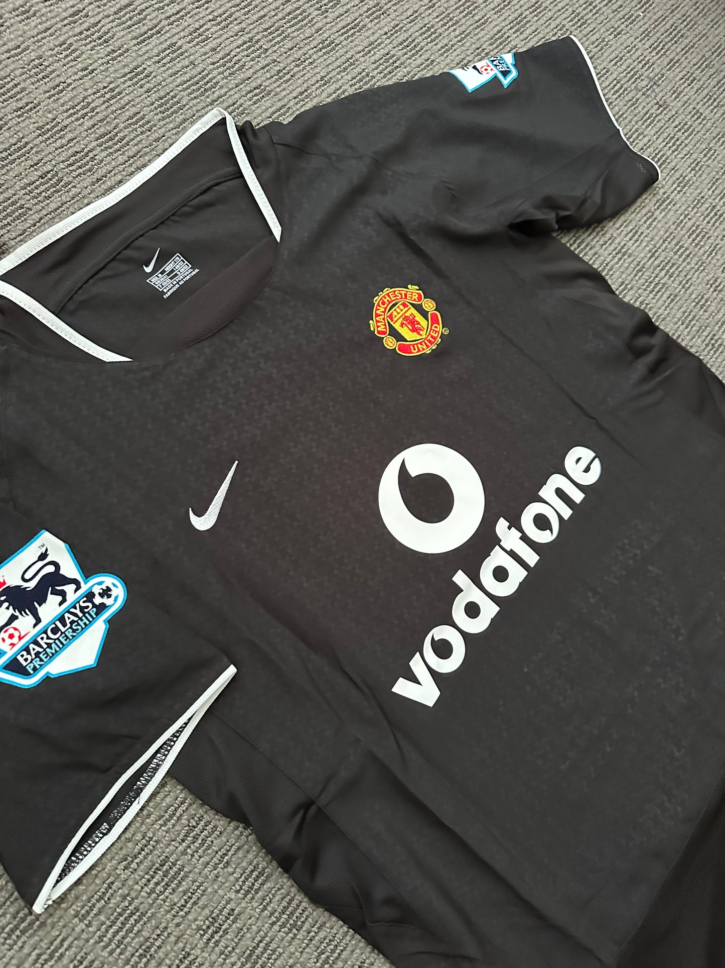 Manchester United Retro Cristiano Ronaldo #7 Soccer Jersey Black Away 03/04 Men