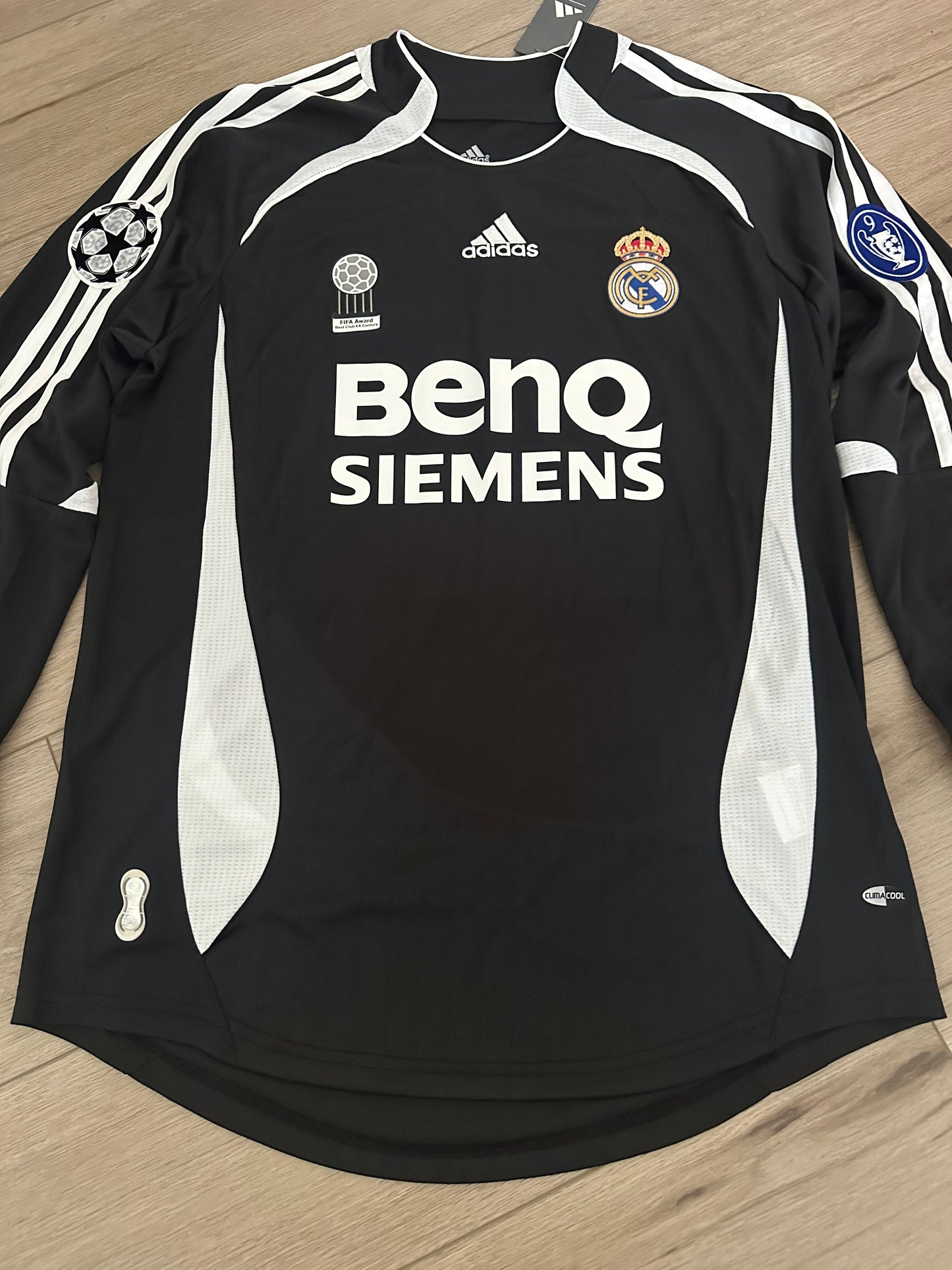 Real Madrid David Beckham #23 Soccer Jersey Retro 06/07 UCL Black Long Sleeves