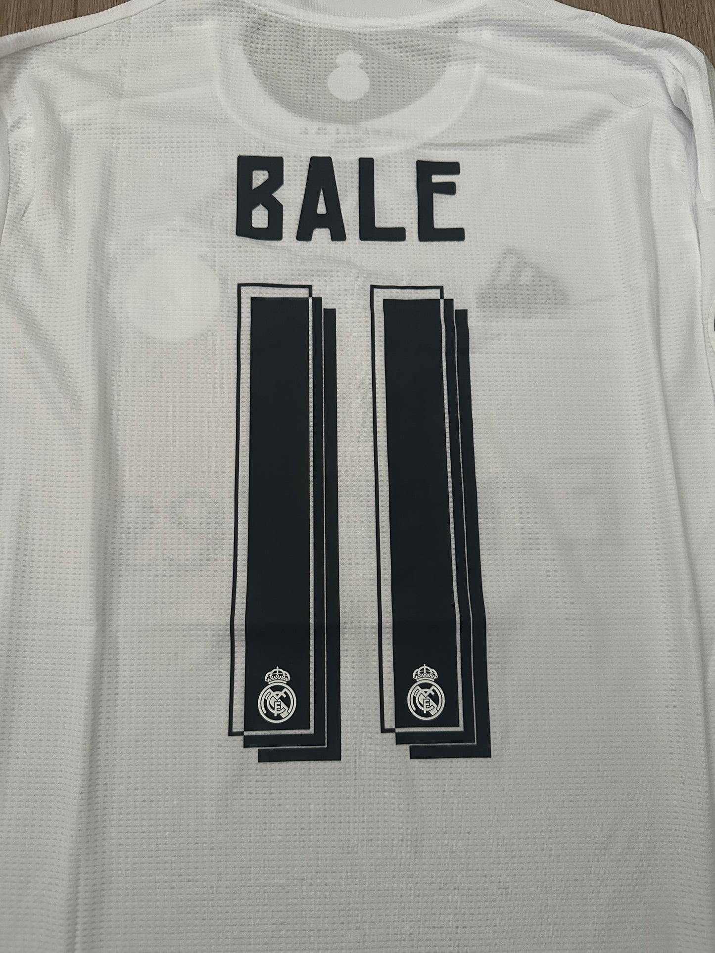 Real Madrid Gareth Bale #11 2016 Final Home Retro Soccer Jersey Long Sleeves Men