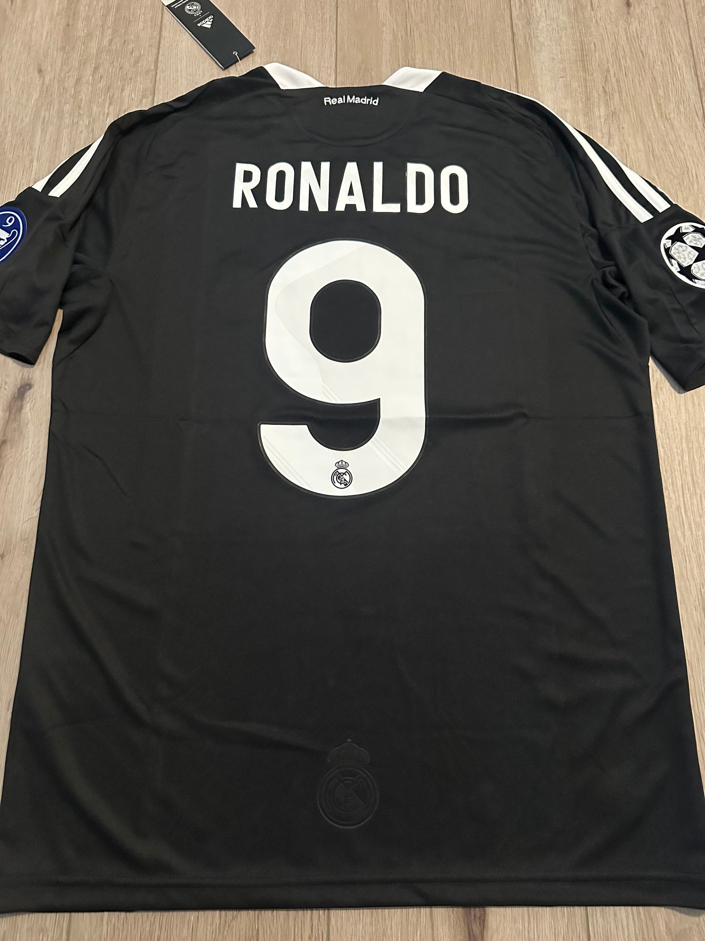 Real Madrid Retro 2010 Cristiano Ronaldo #9 Away Black Regular men’s size Shirt