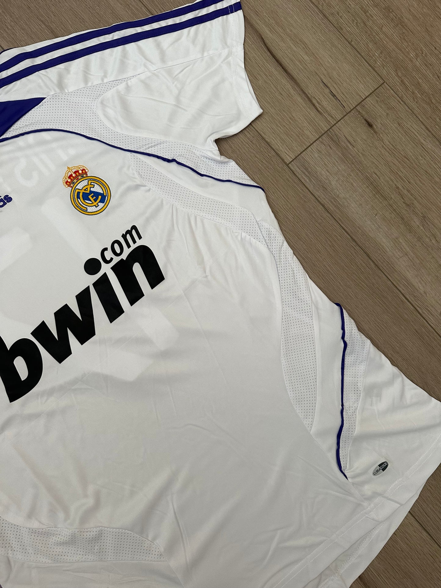 Real Madrid Ruud van Nistelrooy #17 Retro Soccer Jersey 07/08 Home White Men
