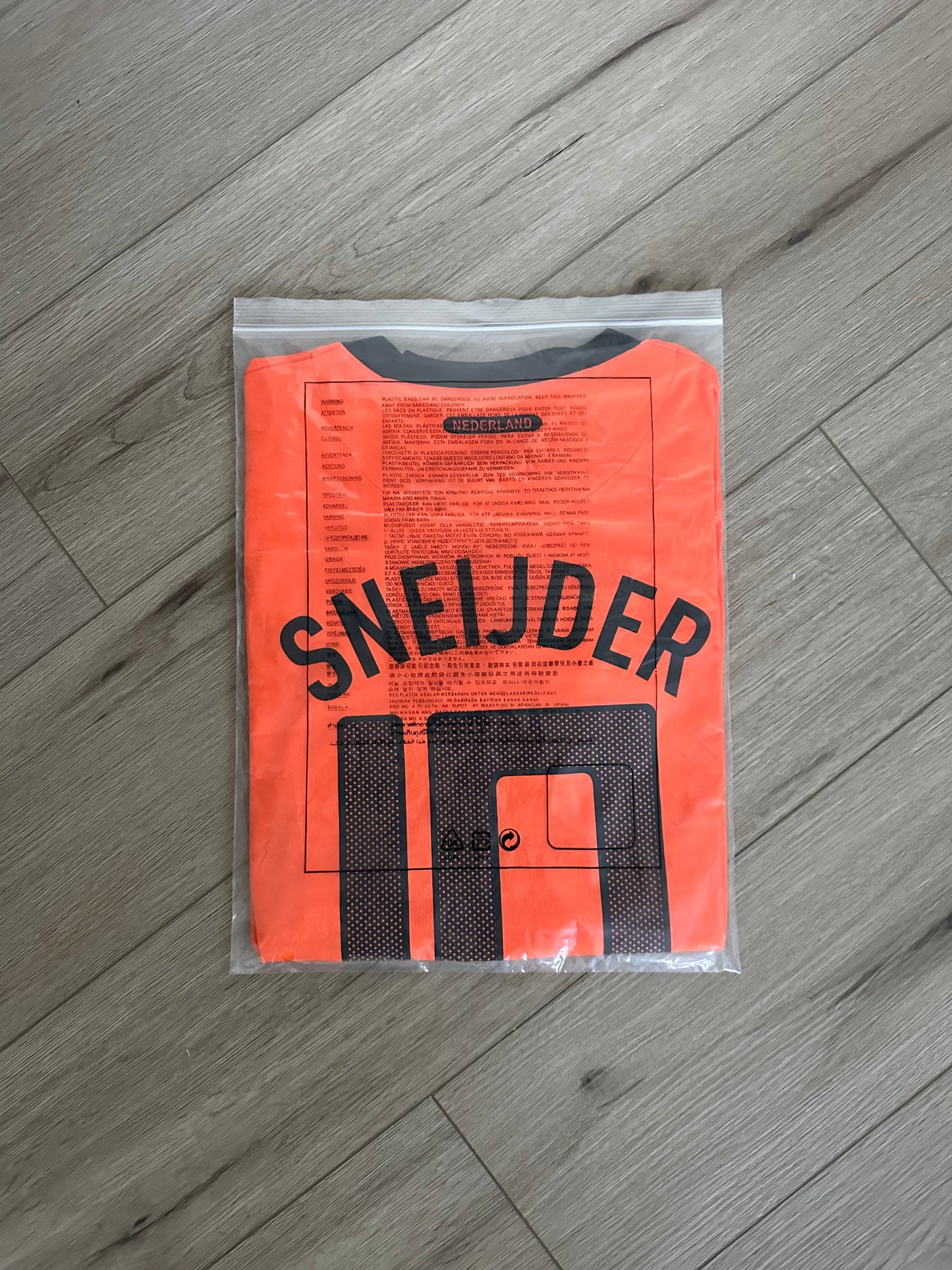 Nederland Wesley Sneijder Soccer Jersey 2010 FWC Final Orange Men’s Regular Size