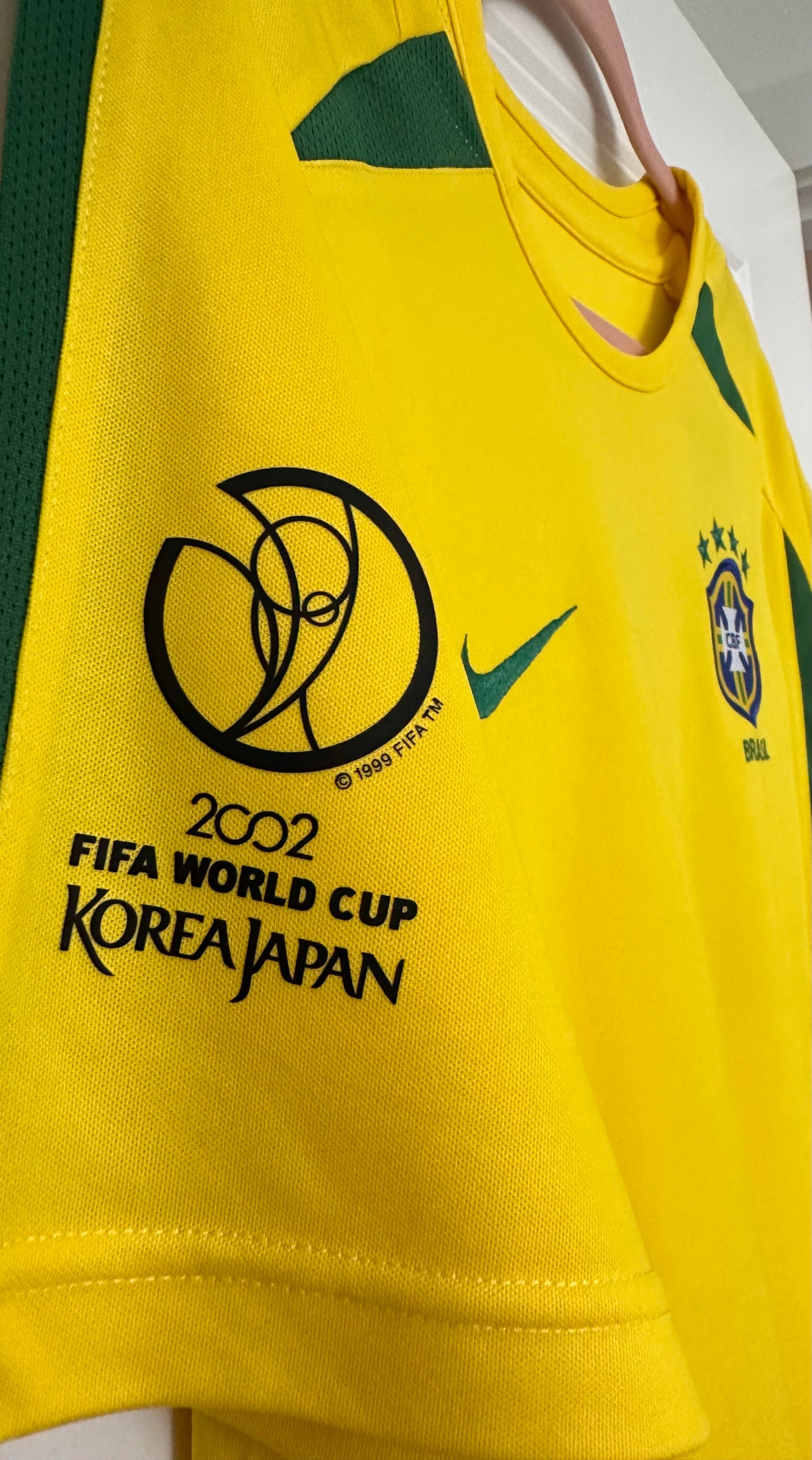 Brazil Roberto Carlos #6 Retro Soccer Jersey Shirt Home Yellow FWC 2002 Men Size