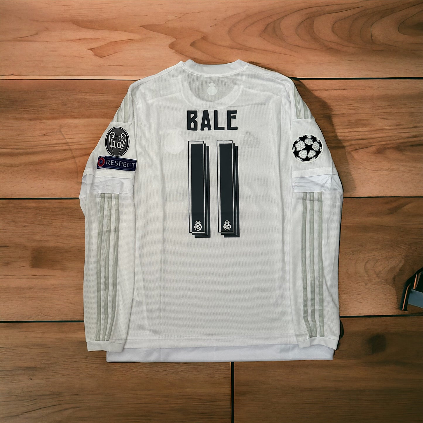 Real Madrid Gareth Bale #11 2016 Final Home Retro Soccer Jersey Long Sleeves Men