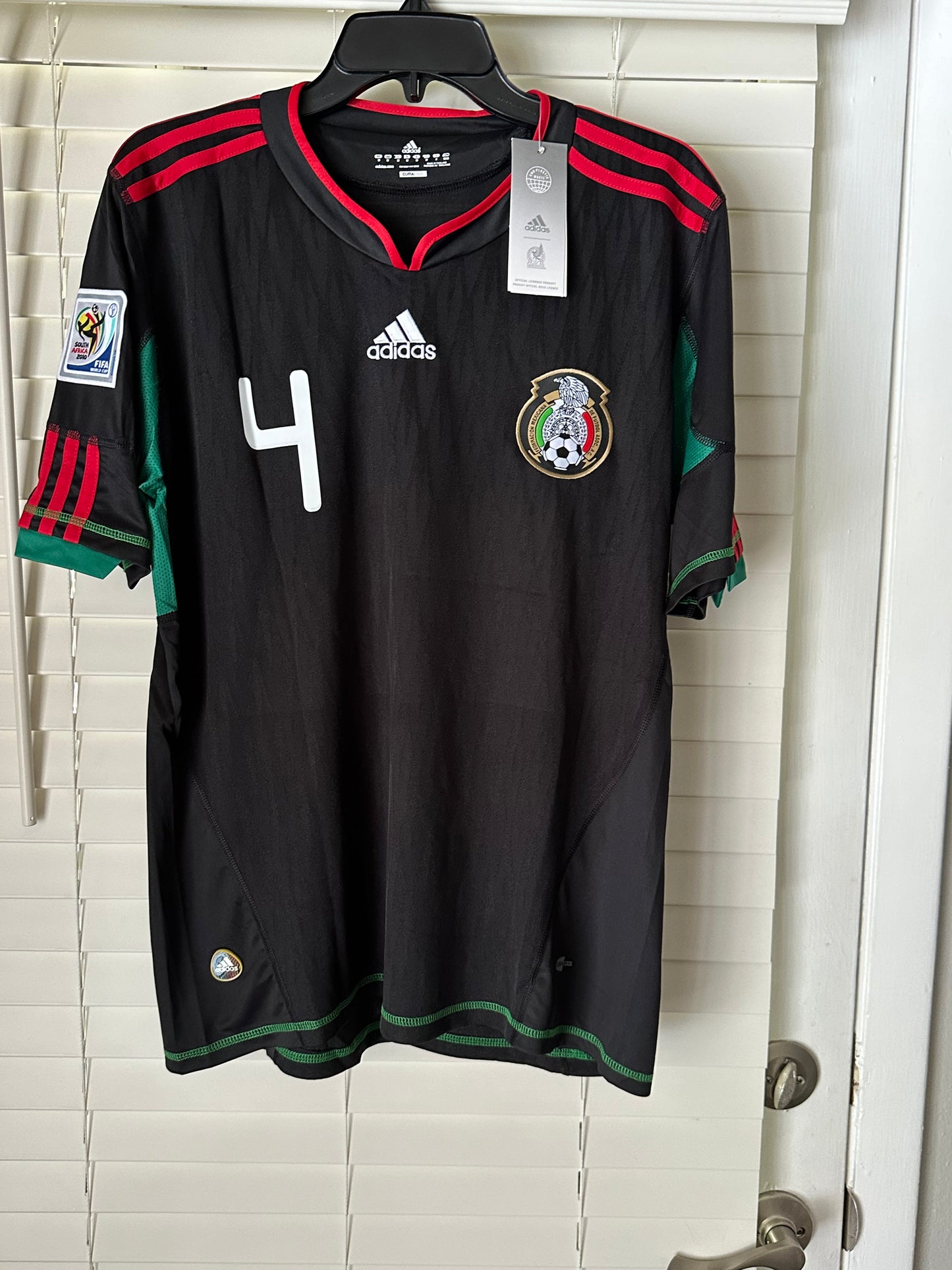 Mexico Rafael Marquez #4 Retro Soccer Jersey FWC 2010 Black Away Men Size Shirt