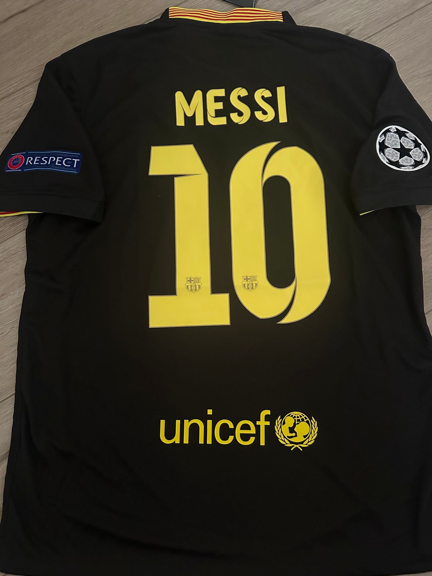 Lionel Messi Barcelona 13/14 Retro Soccer Jersey Black Champions Large Men Size