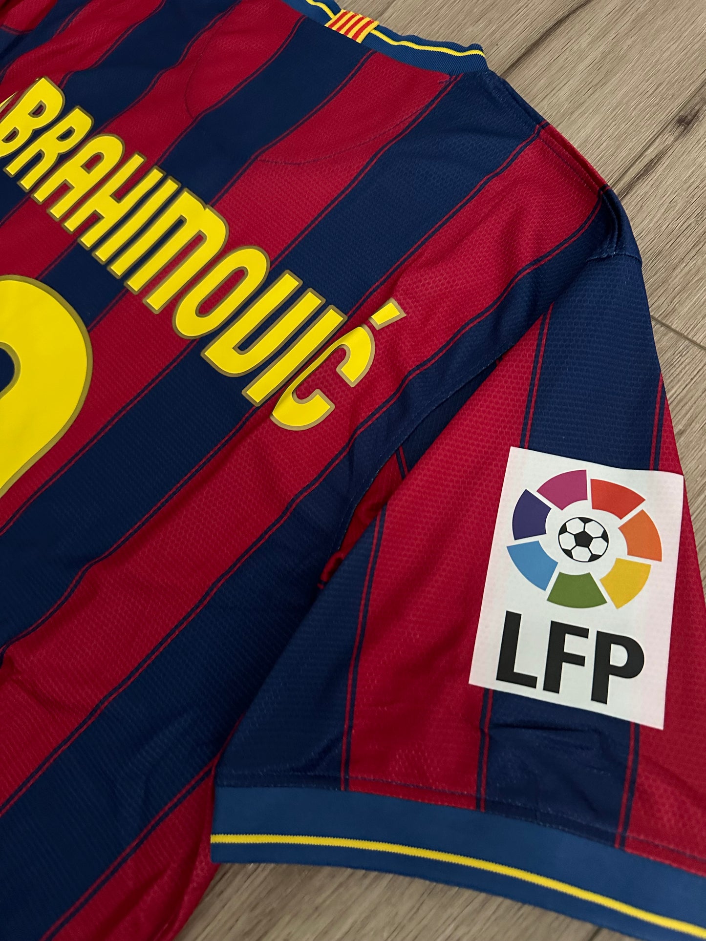 Soccer Jersey Zlatan Ibrahimovic 9 Retro Barcelona 09/10 Home Shirt Red Men Size