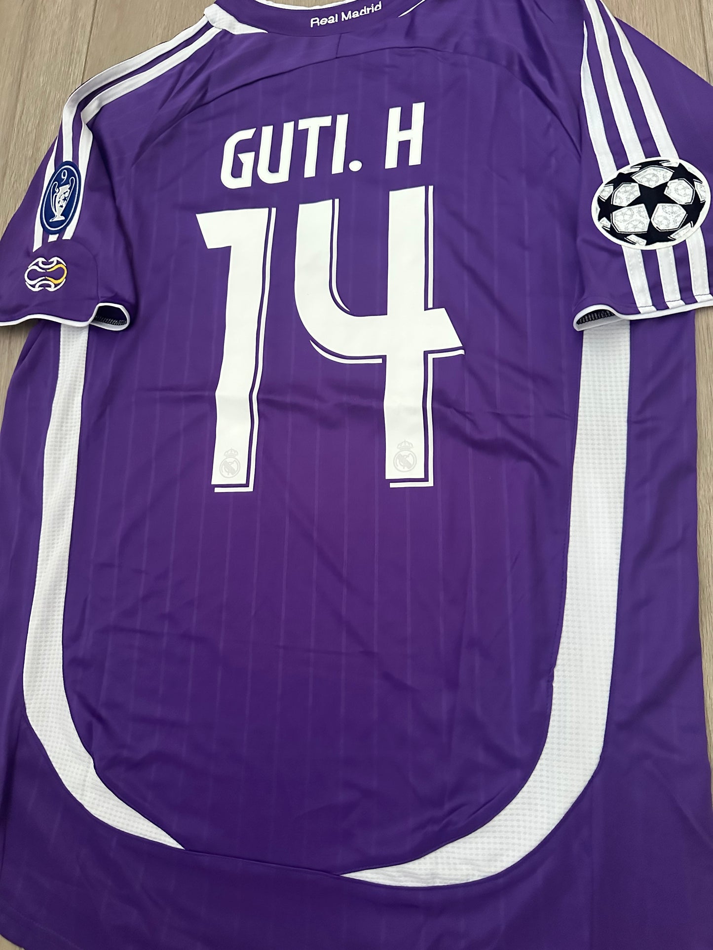 Real Madrid Guti #14 Retro Soccer Jersey 2006 Champions Purple Large shirt