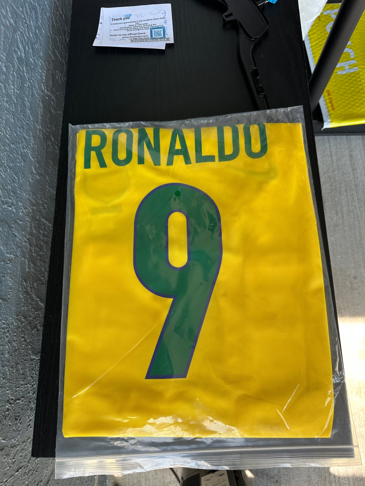 Brazil Soccer Jersey Retro 1998 Ronaldo Nazario #9 Home Yellow Men’s