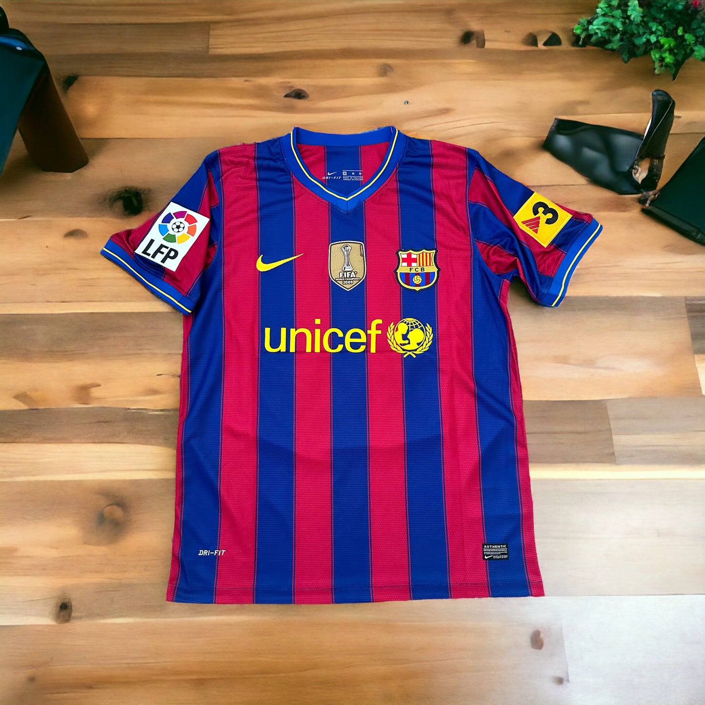 Messi Lionel #10 Barcelona 09/10 Retro Home Soccer Jersey UCL True size Men