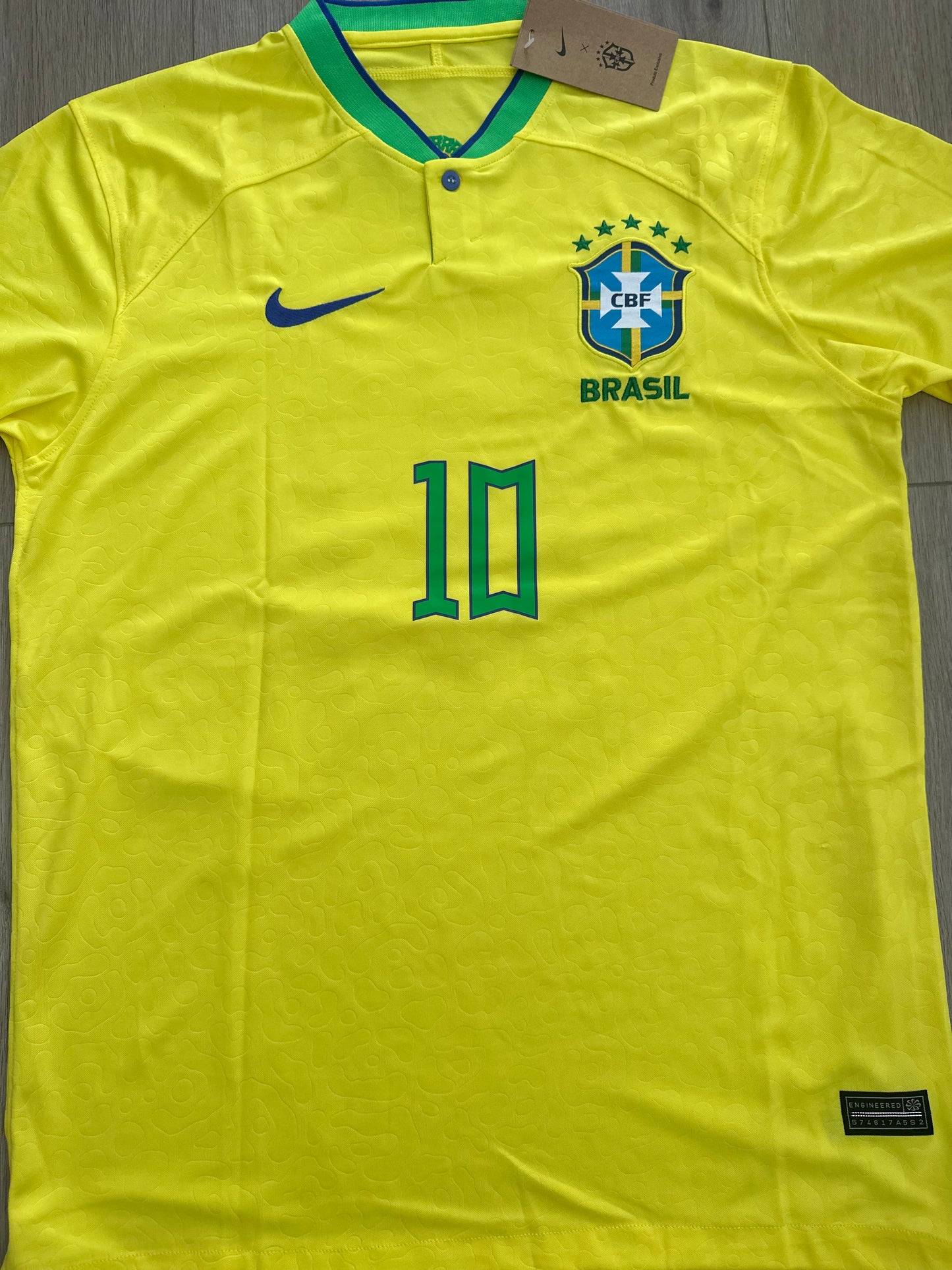 Brazil Neymar Jr Soccer Jersey Yellow #10 Men’s Size Regular 2023