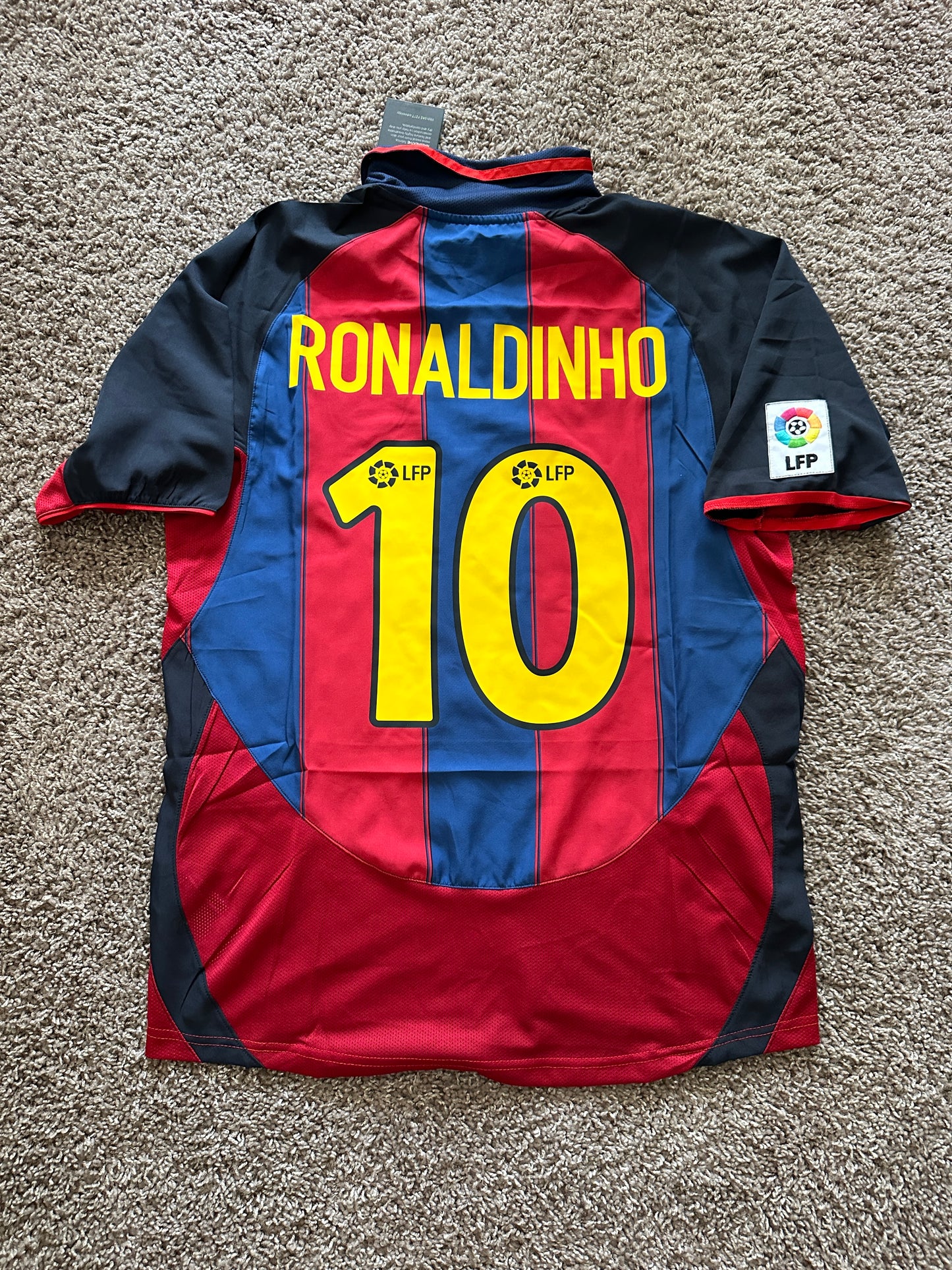 Barcelona Ronaldinho #10 Soccer Jersey Retro Men Size
