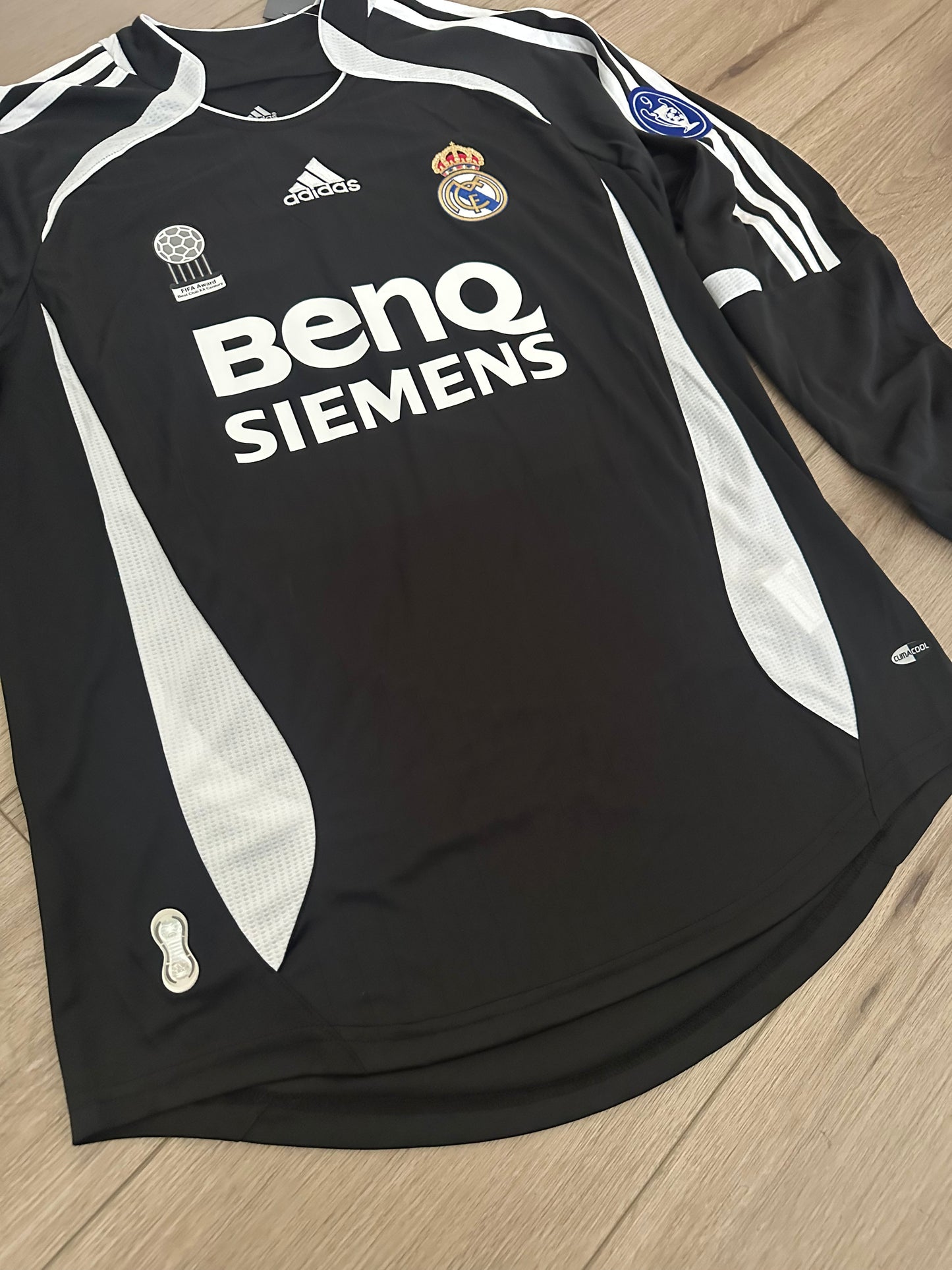 Real Madrid David Beckham #23 Soccer Jersey Retro 06/07 UCL Black Long Sleeves