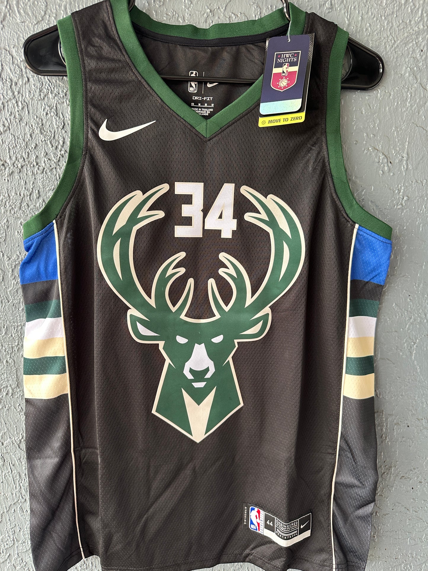 Milwaukee Bucks Antetokounmpo #34 Black Statement Edition