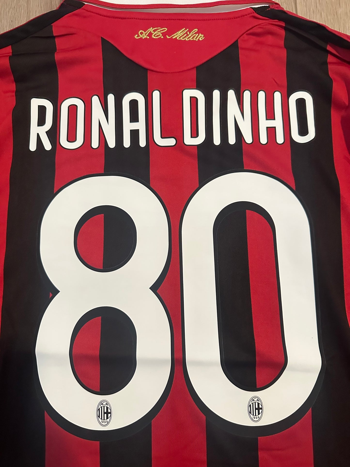 Milan Retro 09/10 Ronaldinho #80 Soccer Jersey Long Sleeves Home Men Shirt Size