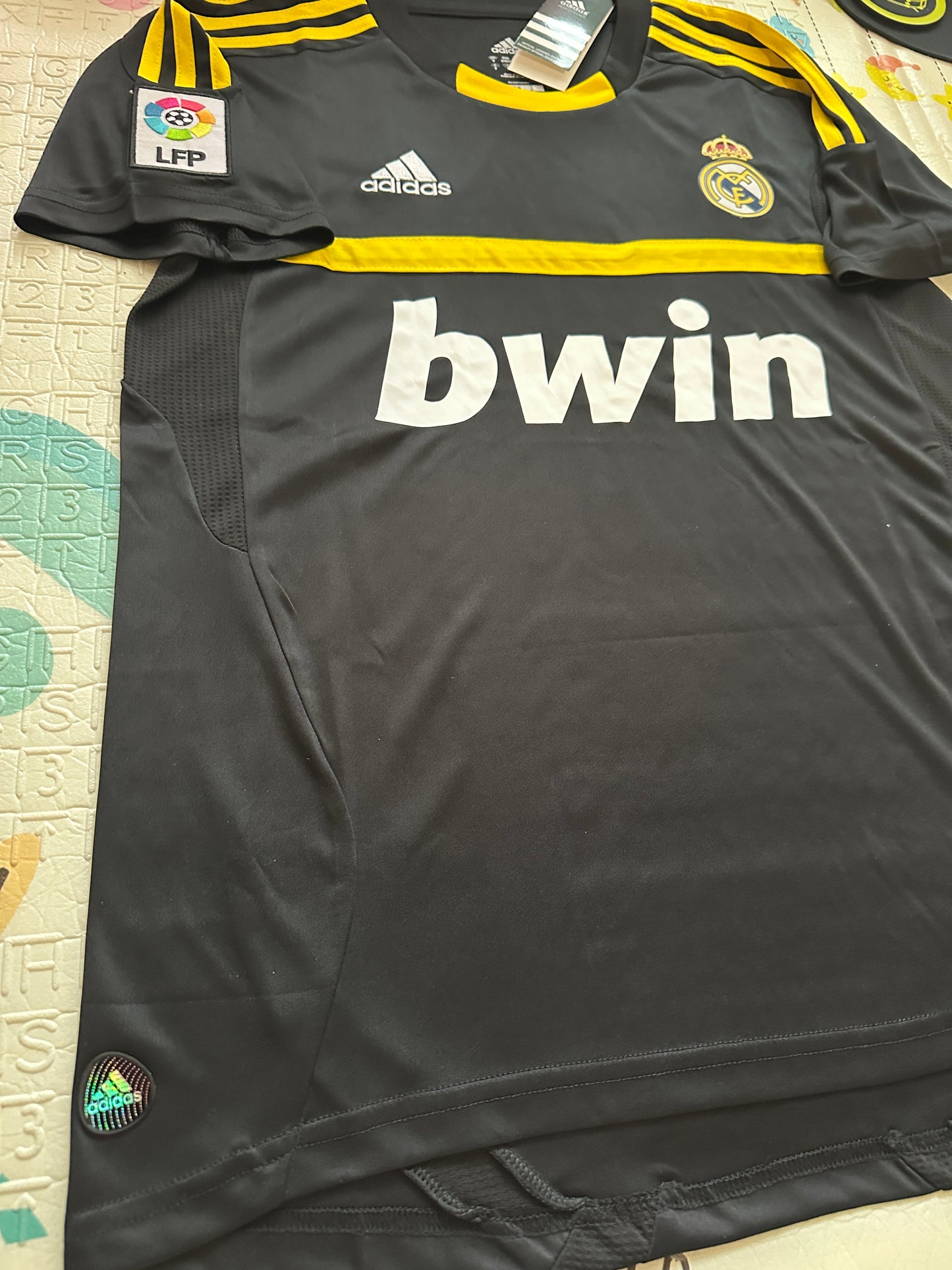 Real Madrid Retro Soccer Jersey Iker Casillas #1 2011/12 Away Black Men Size