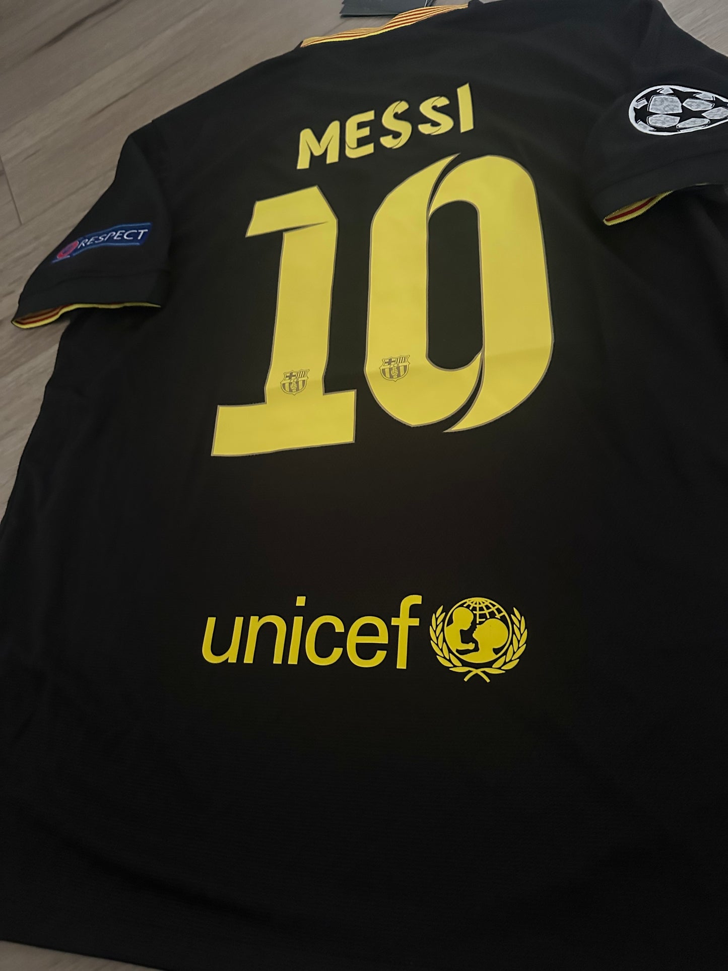 Lionel Messi Barcelona 13/14 Retro Soccer Jersey Black Champions Large Men Size