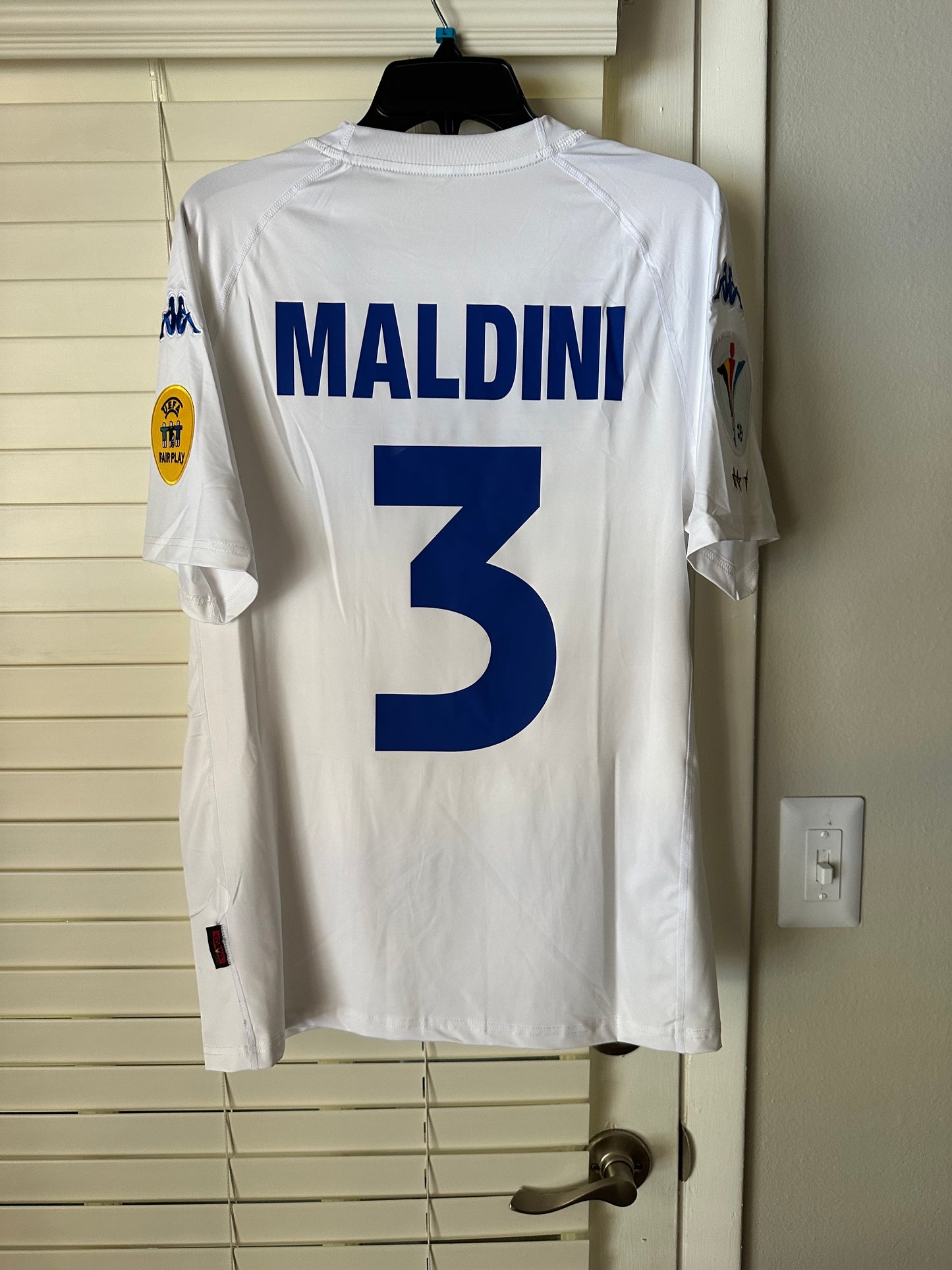Italy Paolo Maldini #3 Retro Soccer Jersey Eurocup 2000 Away white Men size