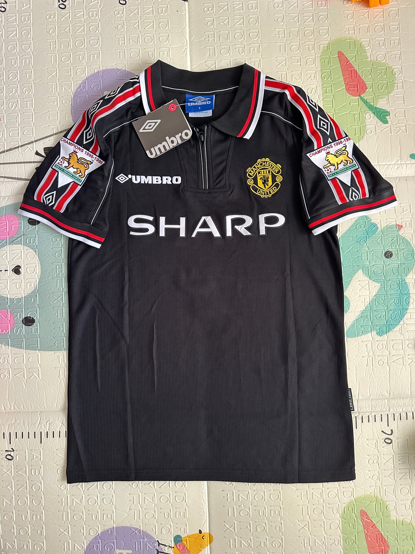 Manchester United Beckham Retro Soccer Jersey Black 1999