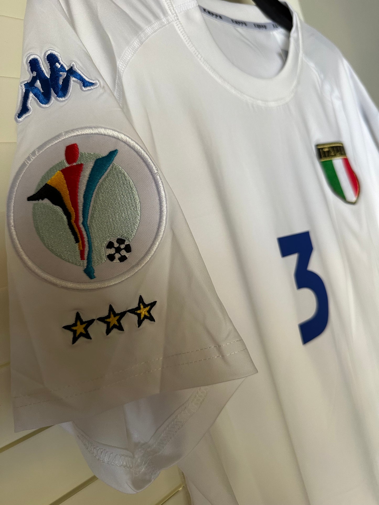 Italy Paolo Maldini #3 Retro Soccer Jersey Eurocup 2000 Away white Men size