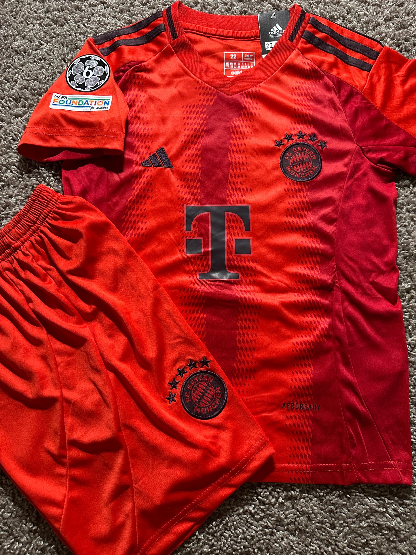 Bayern Munich Kane Kit Jersey and Shorts For Kids Home Red