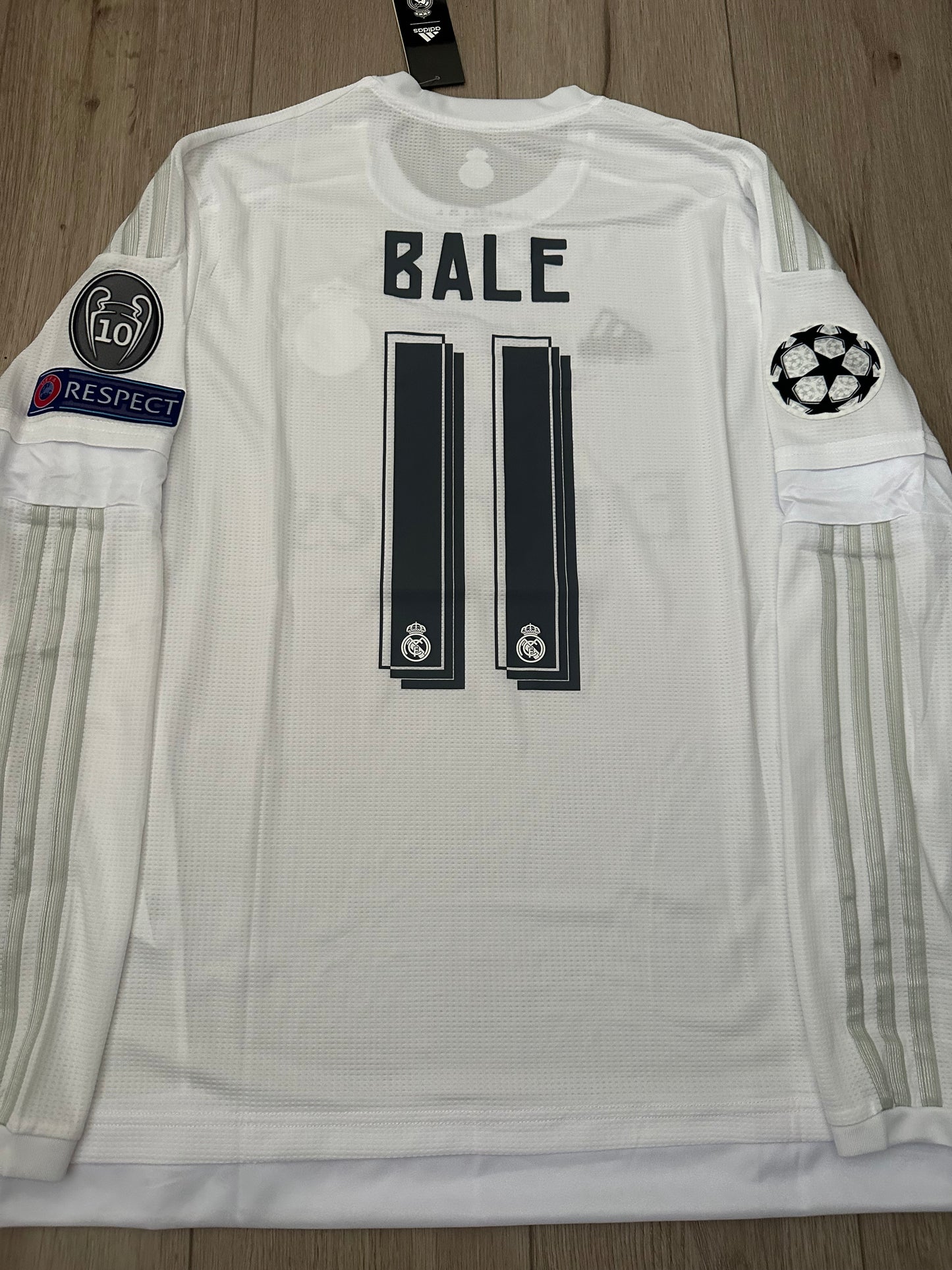 Real Madrid Gareth Bale #11 2016 Final Home Retro Soccer Jersey Long Sleeves Men