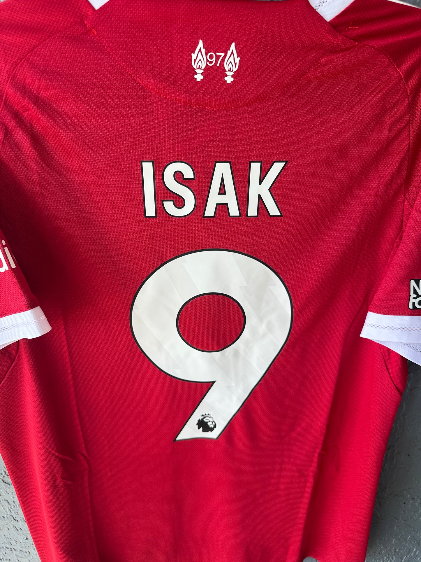 Liverpool Isak Jersey Home 2025/2026