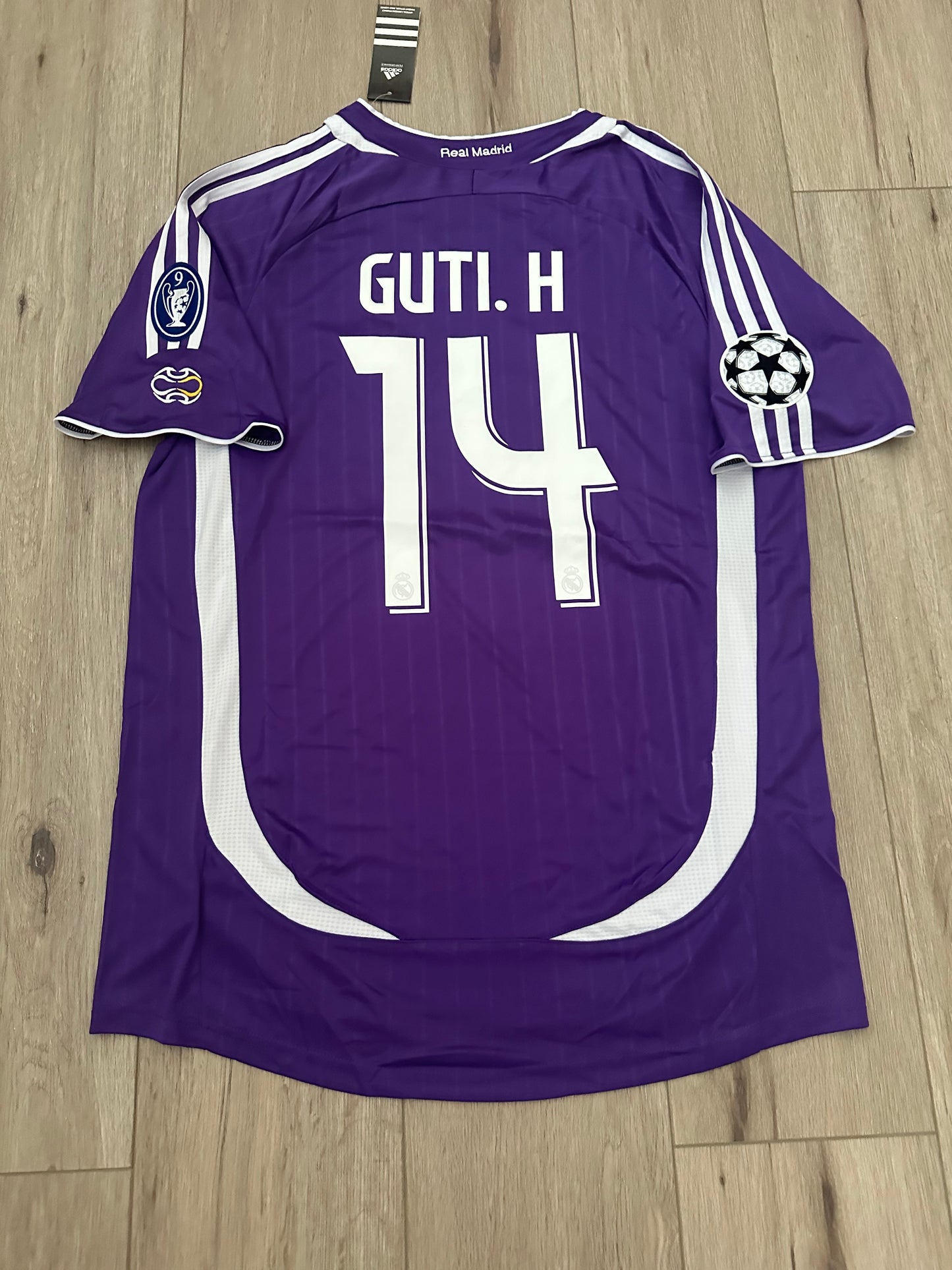 Real Madrid Guti #14 Retro Soccer Jersey 2006 Champions Purple Large shirt