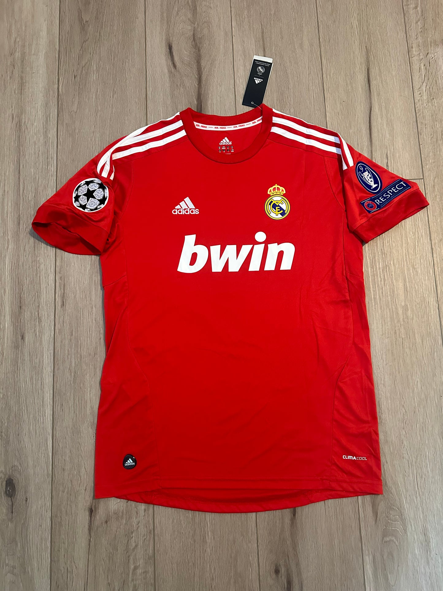 Real Madrid Cristiano Ronaldo Retro 11/12 Away Red UCL Regular Men size Shirt