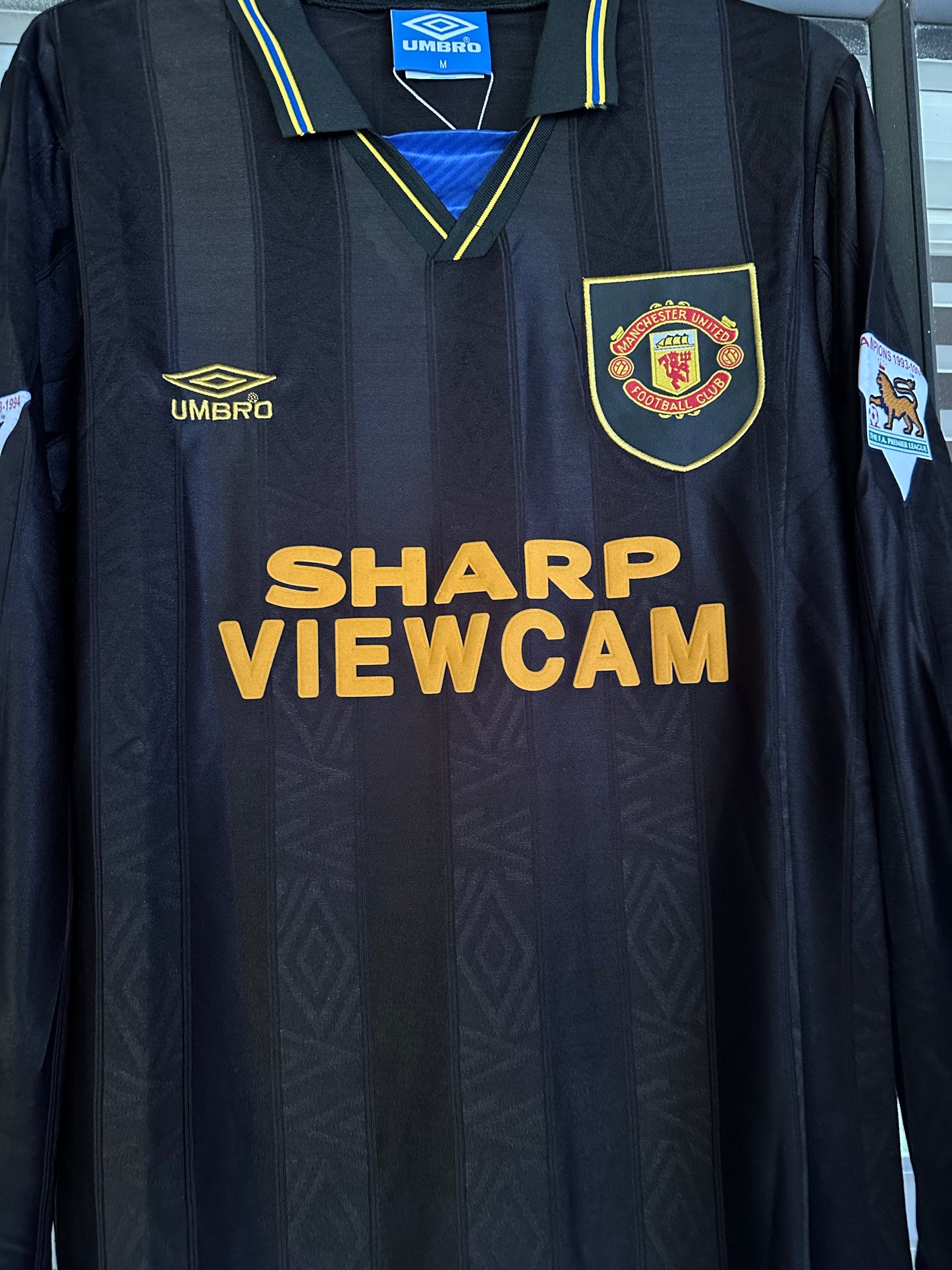 Manchester United Eric Cantona #7 Away Black Retro Soccer Jersey 93/95 Men Size