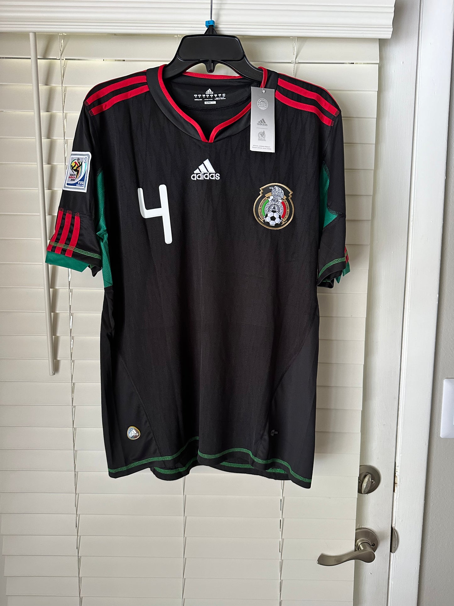 Mexico Rafael Marquez #4 Retro Soccer Jersey FWC 2010 Black Away Men Size Shirt