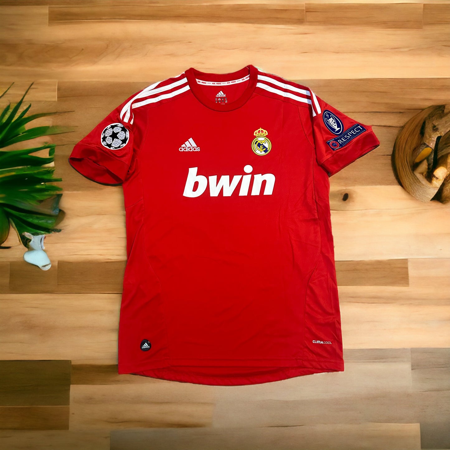 Real Madrid Cristiano Ronaldo Retro 11/12 Away Red UCL Regular Men size Shirt