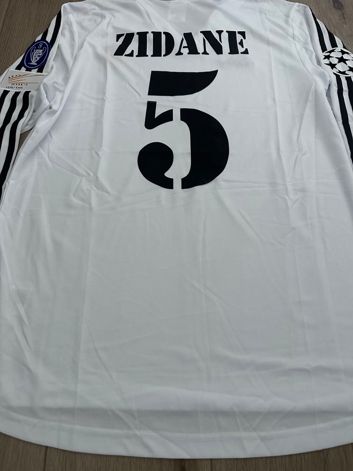 Real Madrid RETRO Soccer Jersey Final UCL 2002 Zidane 5 Home White Long Sleeves