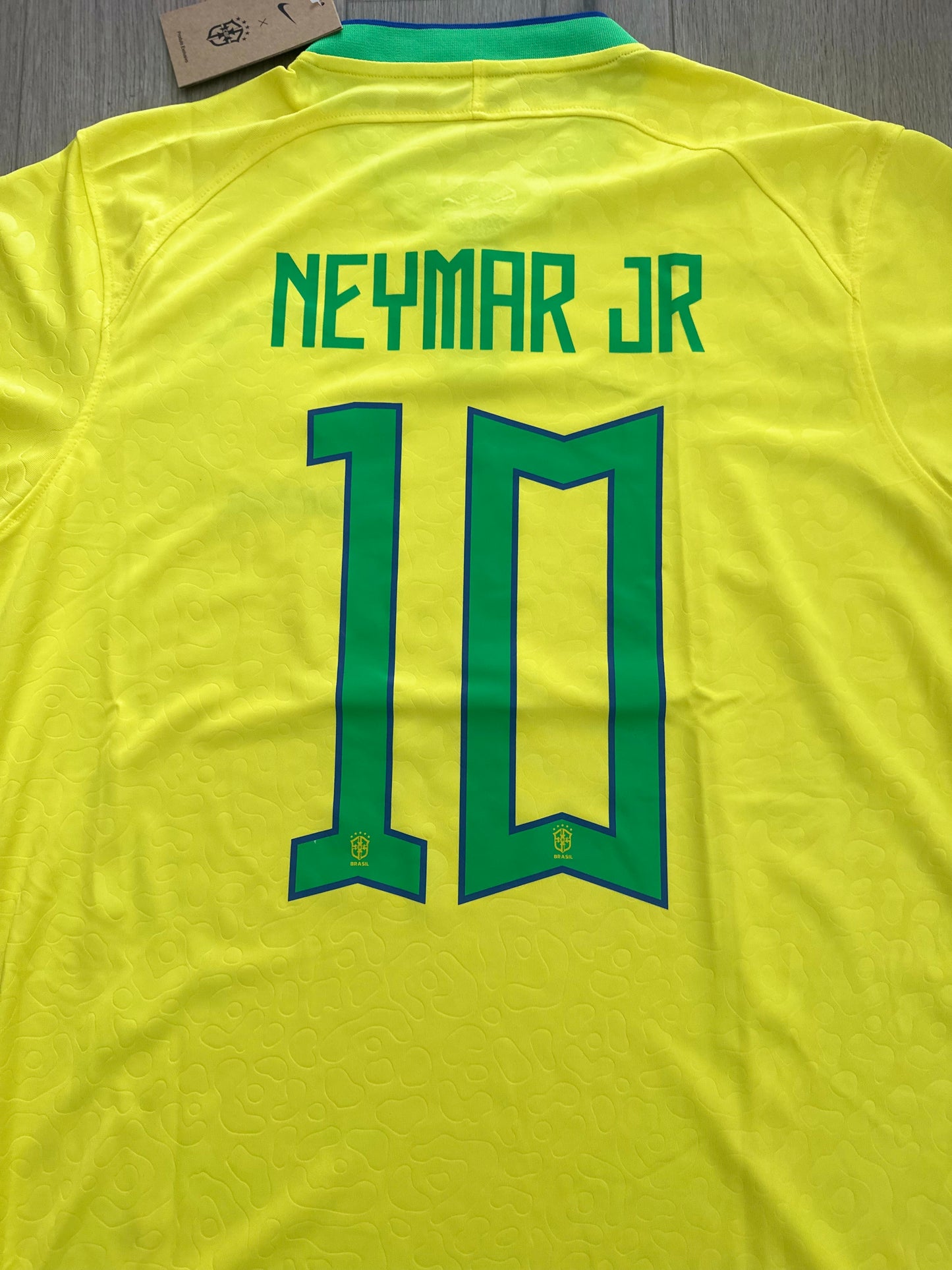 Brazil Neymar Jr Soccer Jersey Yellow #10 Men’s Size Regular 2023