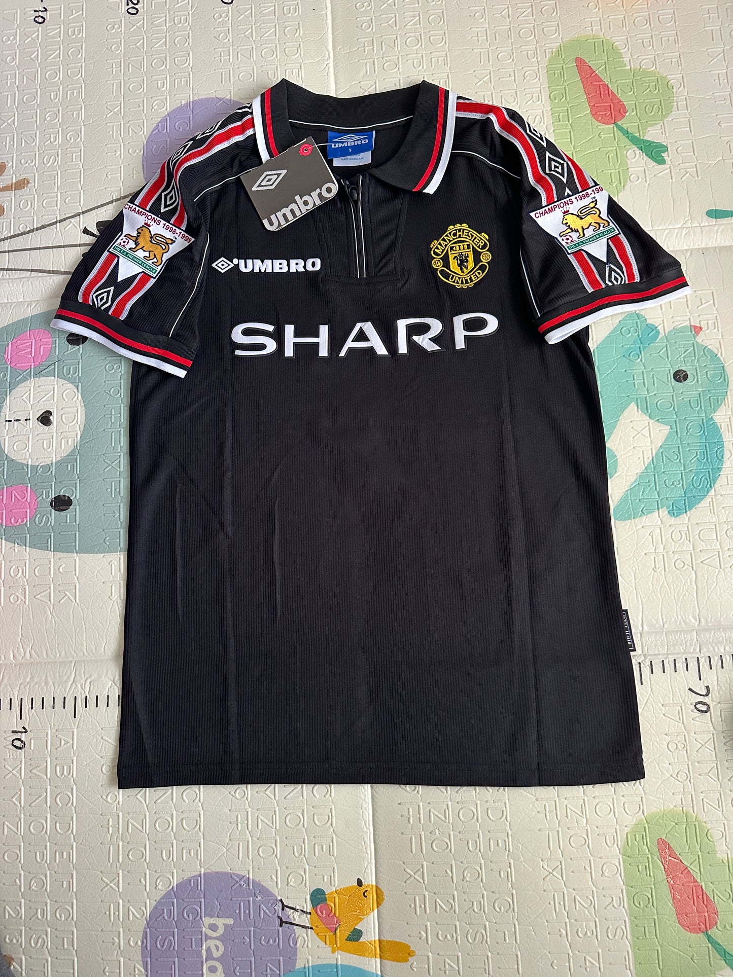 Manchester United Beckham Retro Soccer Jersey Black 1999