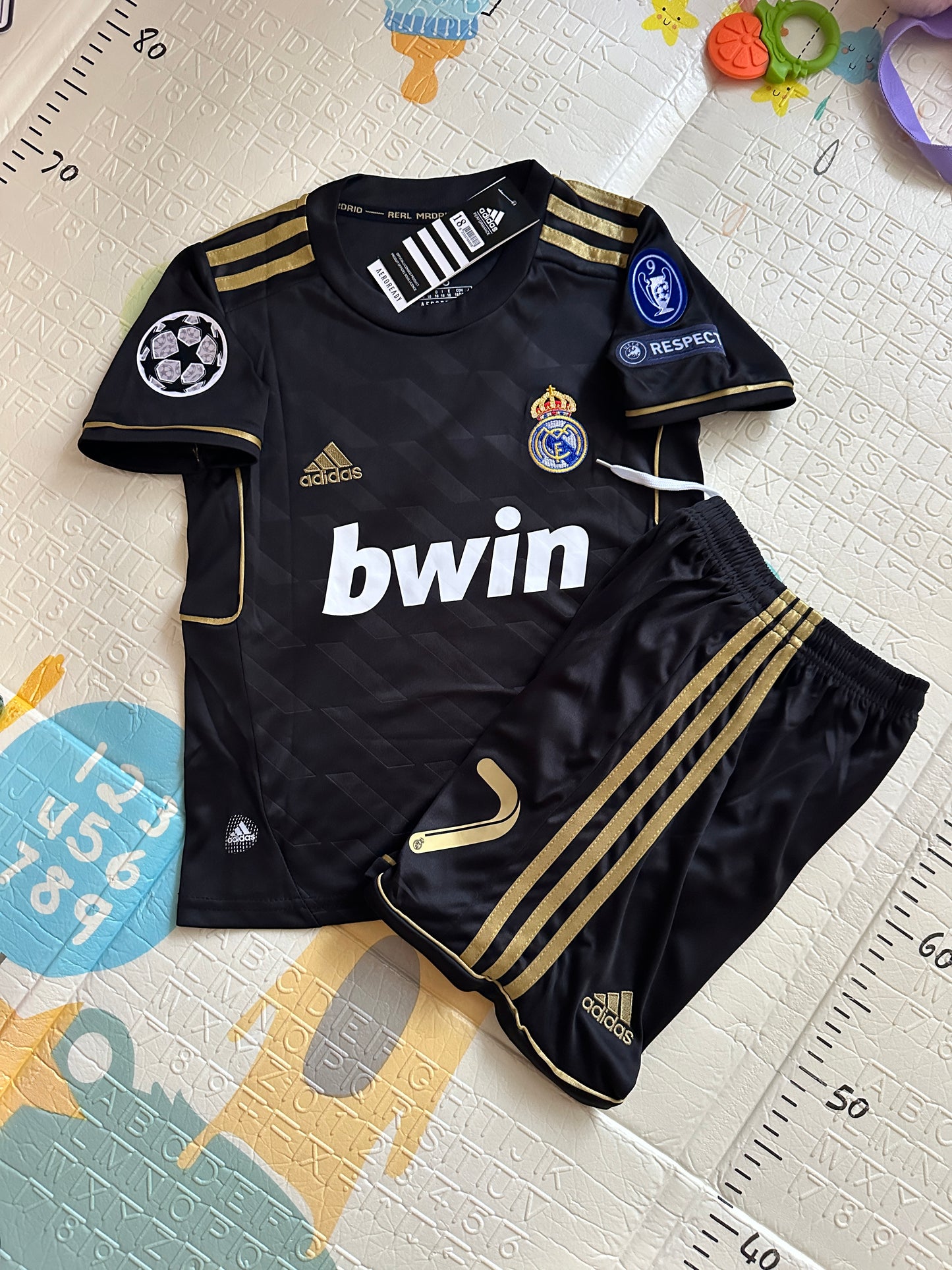 Real Madrid 11/12 Retro Kids Soccer Jersey Cristiano Ronaldo CR7 #7 Black Gold