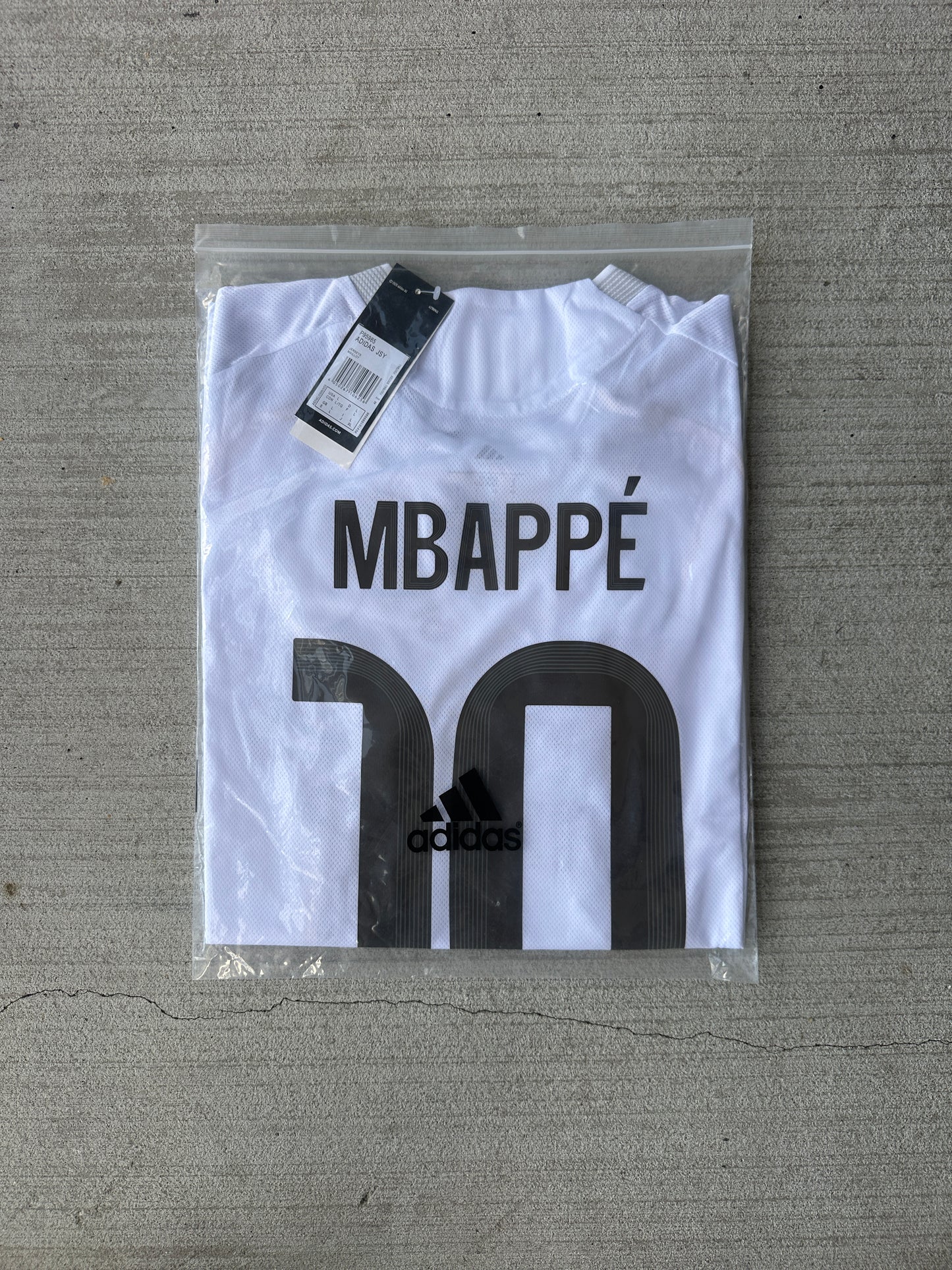 Real Madrid Mbappe 2025/26 Jersey Home Player Version