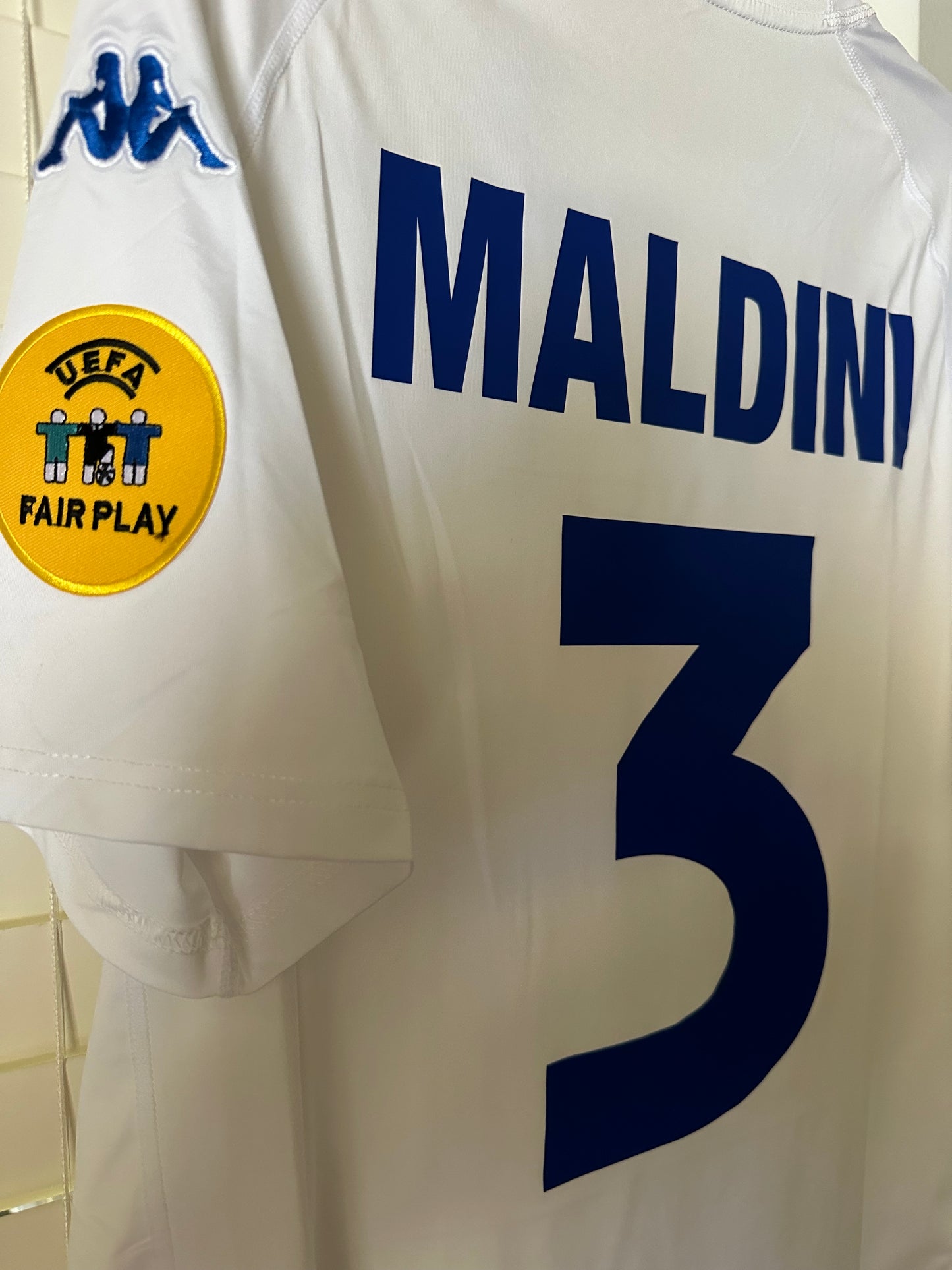 Italy Paolo Maldini #3 Retro Soccer Jersey Eurocup 2000 Away white Men size