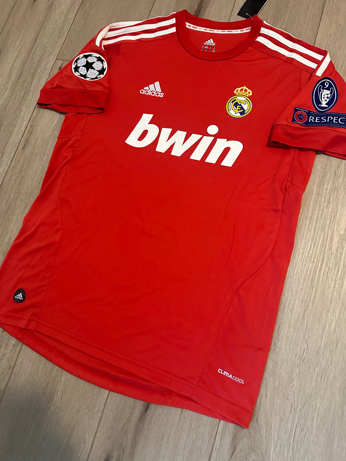 Real Madrid Cristiano Ronaldo Retro 11/12 Away Red UCL Regular Men size Shirt