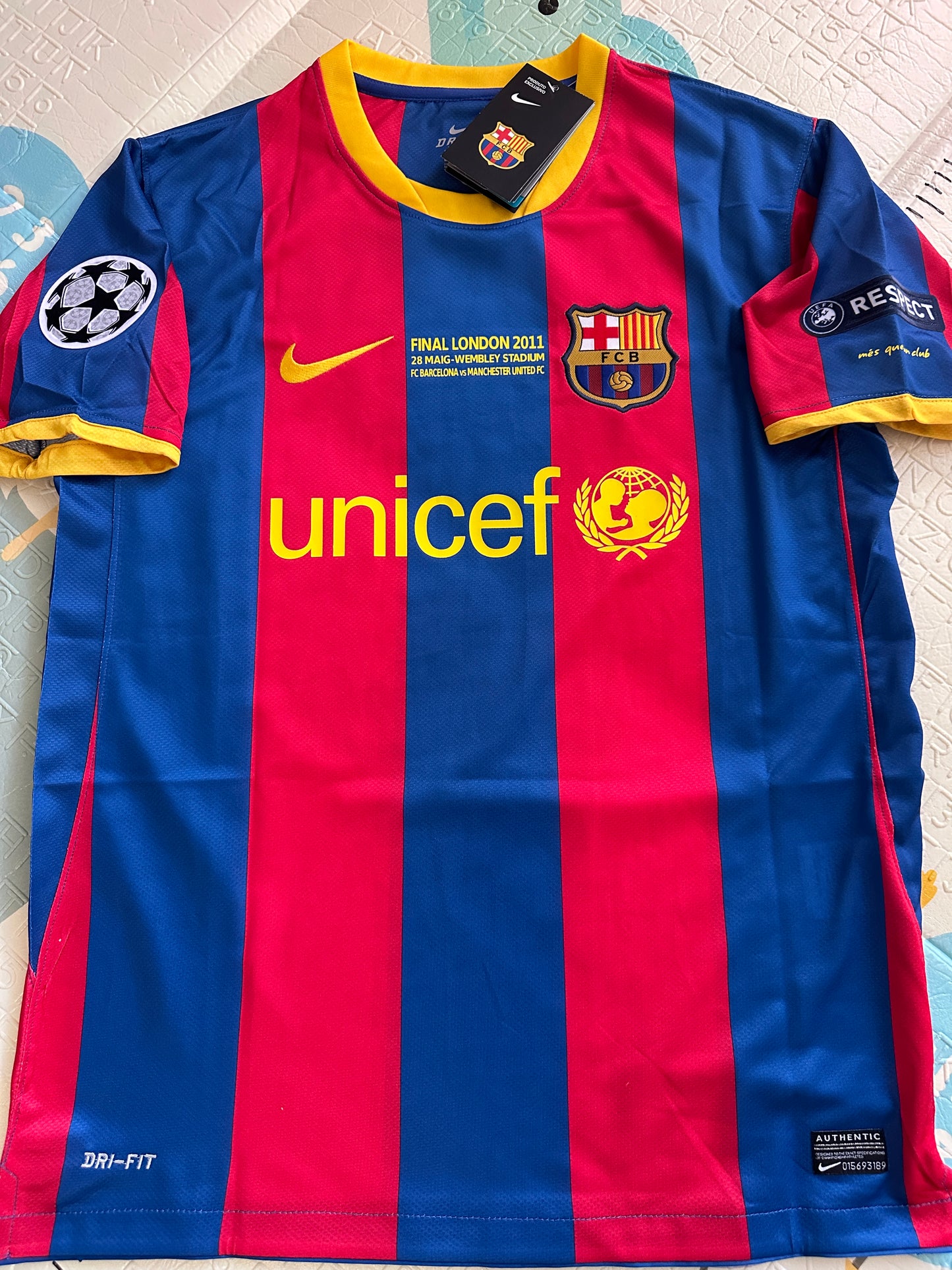 Barcelona 2011 Retro Soccer Jersey Messi #10 Final Champions Red Blue Shirt