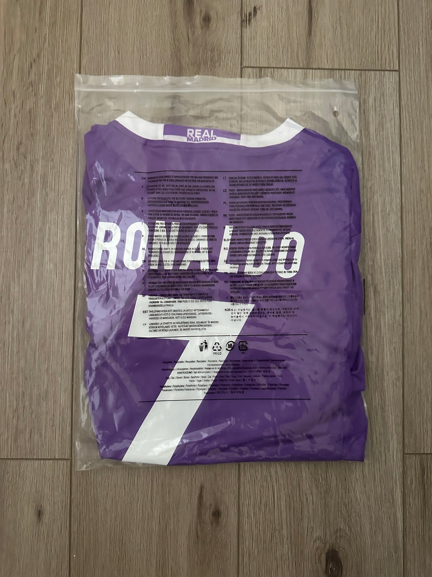Real Madrid Cristiano Ronaldo #7 Retro Purple Soccer Jersey Final 2017 Men Size
