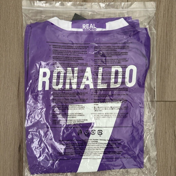 Real Madrid Retro Cardiff Final 2017 Cristiano Ronaldo #7 Away Purple Men Football