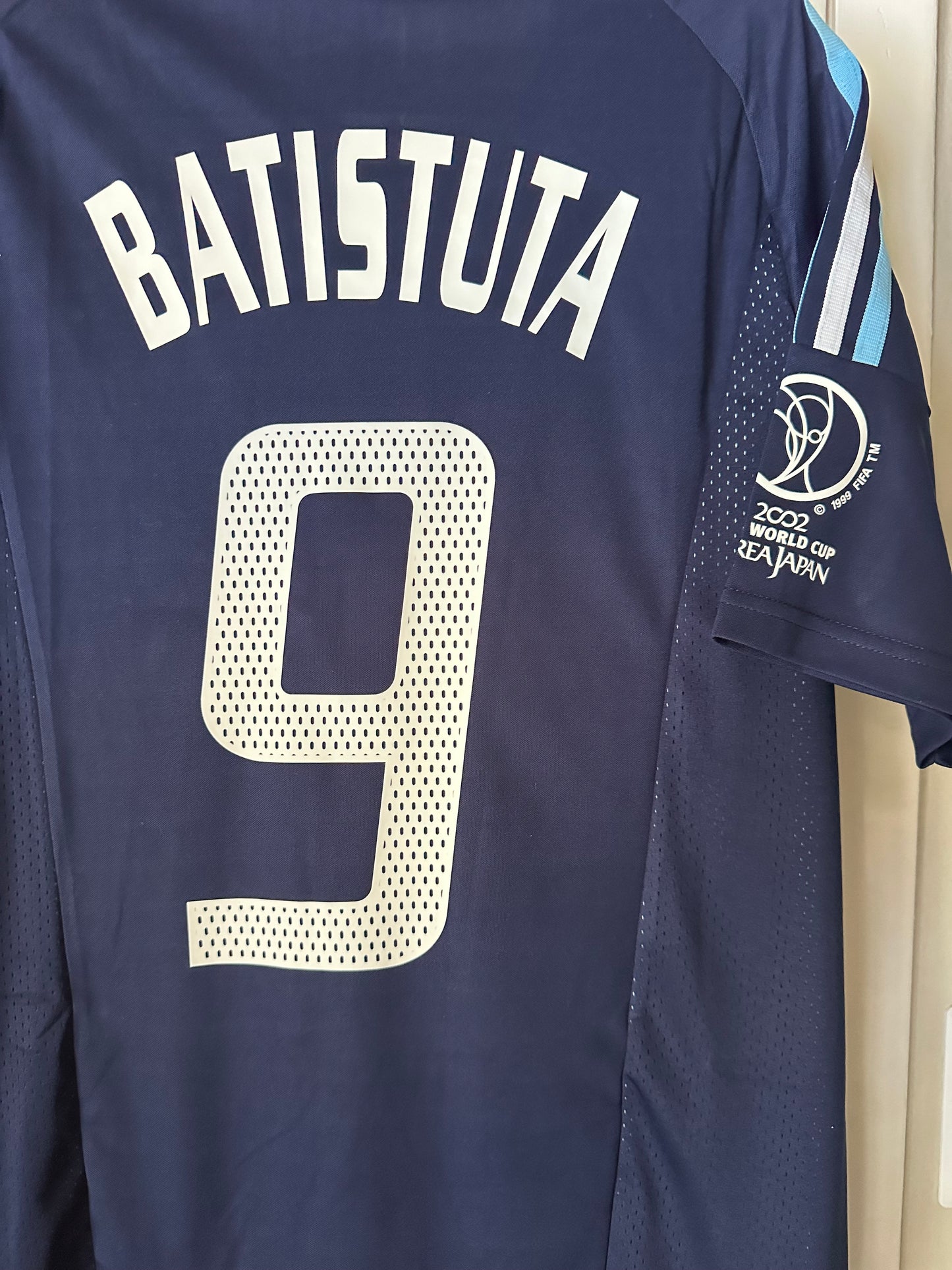 Argentina Gabriel Batistuta #9 Retro Soccer Jersey Away Blue FWC 2002 Men Size