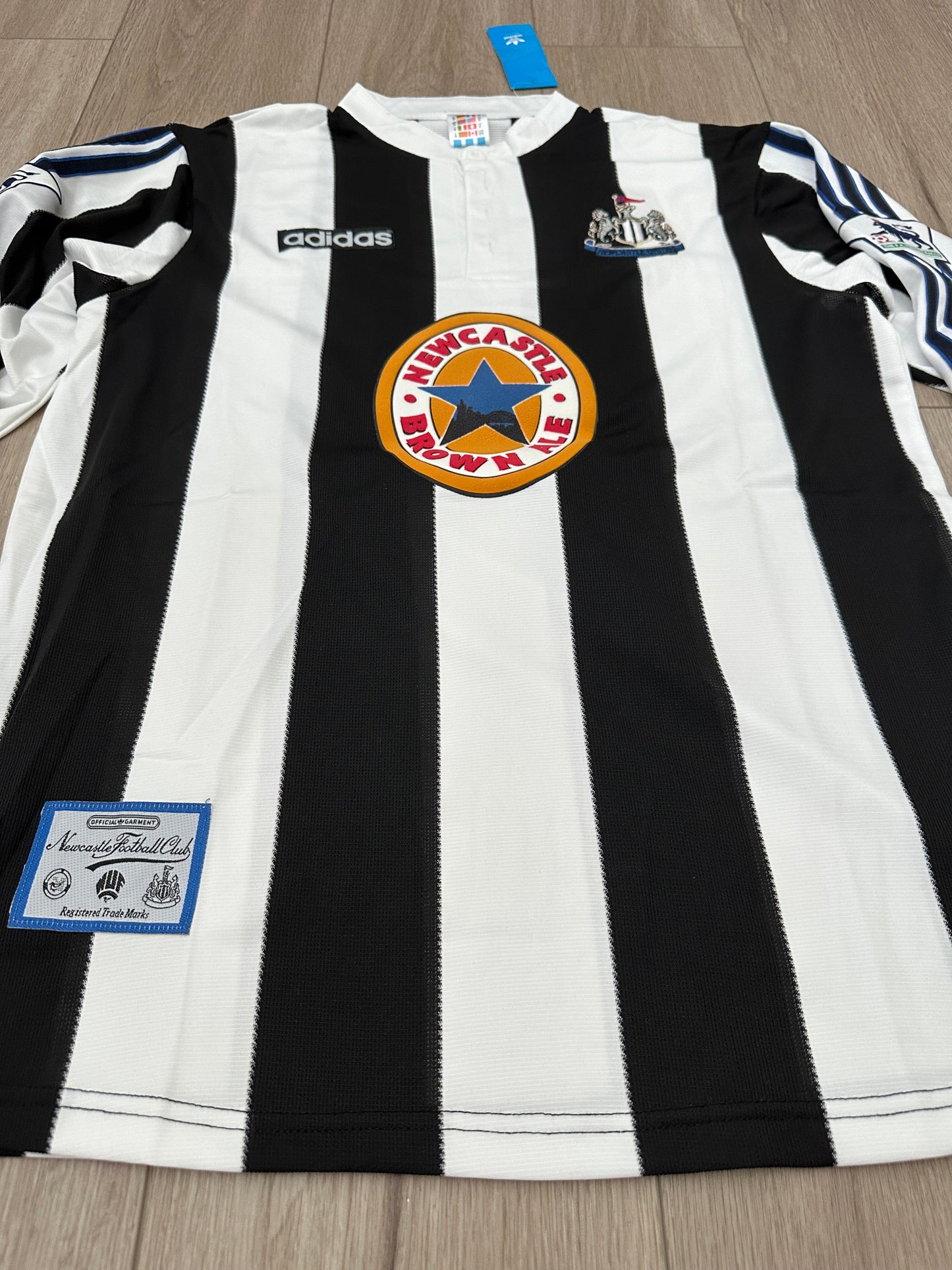 Newcastle Retro 95/97 Alan Shearer #9 Soccer Shirt Long Sleeves Men Black White