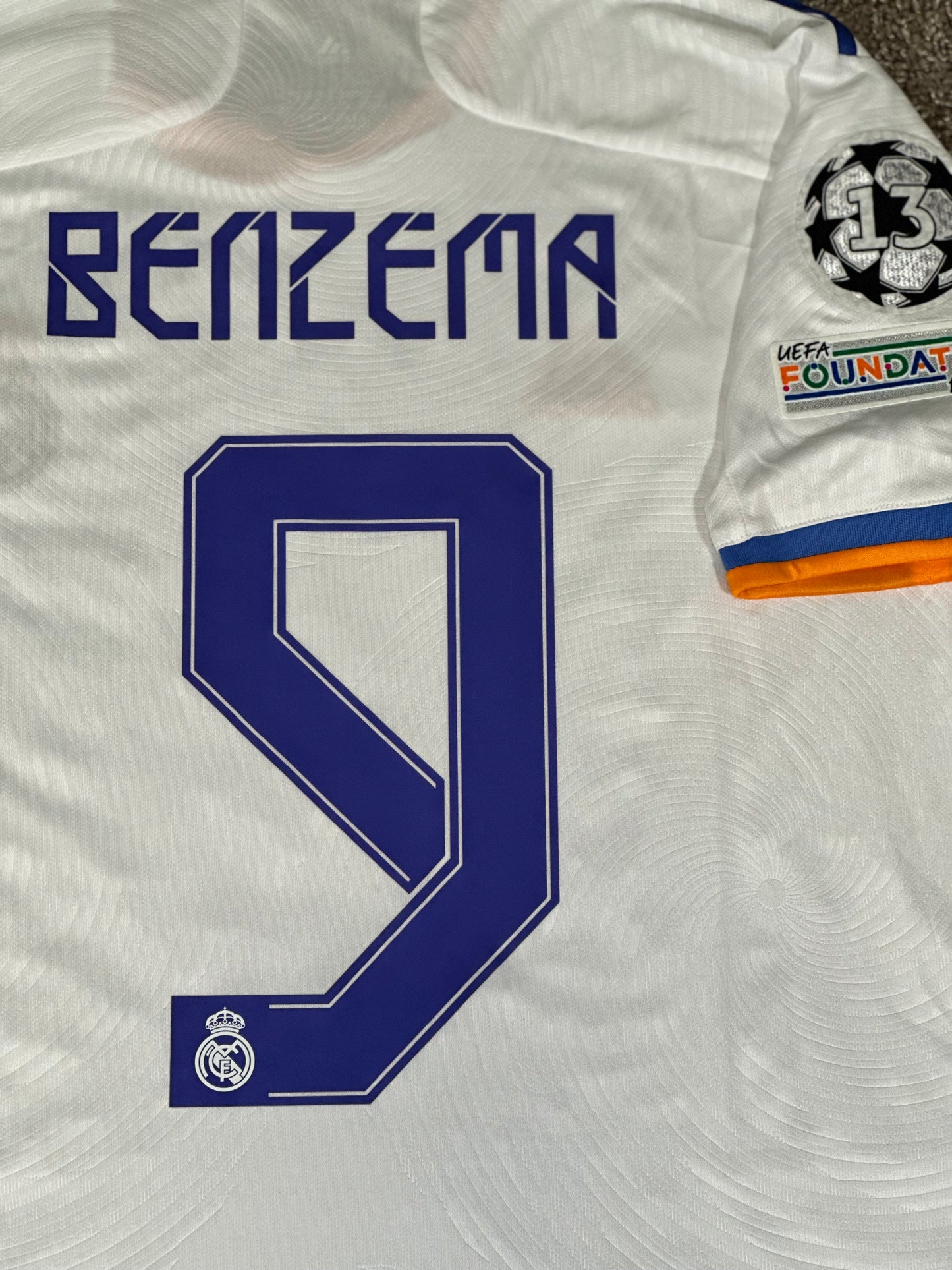 Real Madrid Karim Benzema #9 Final 2022 Soccer Jersey Home White Men Shirt Size