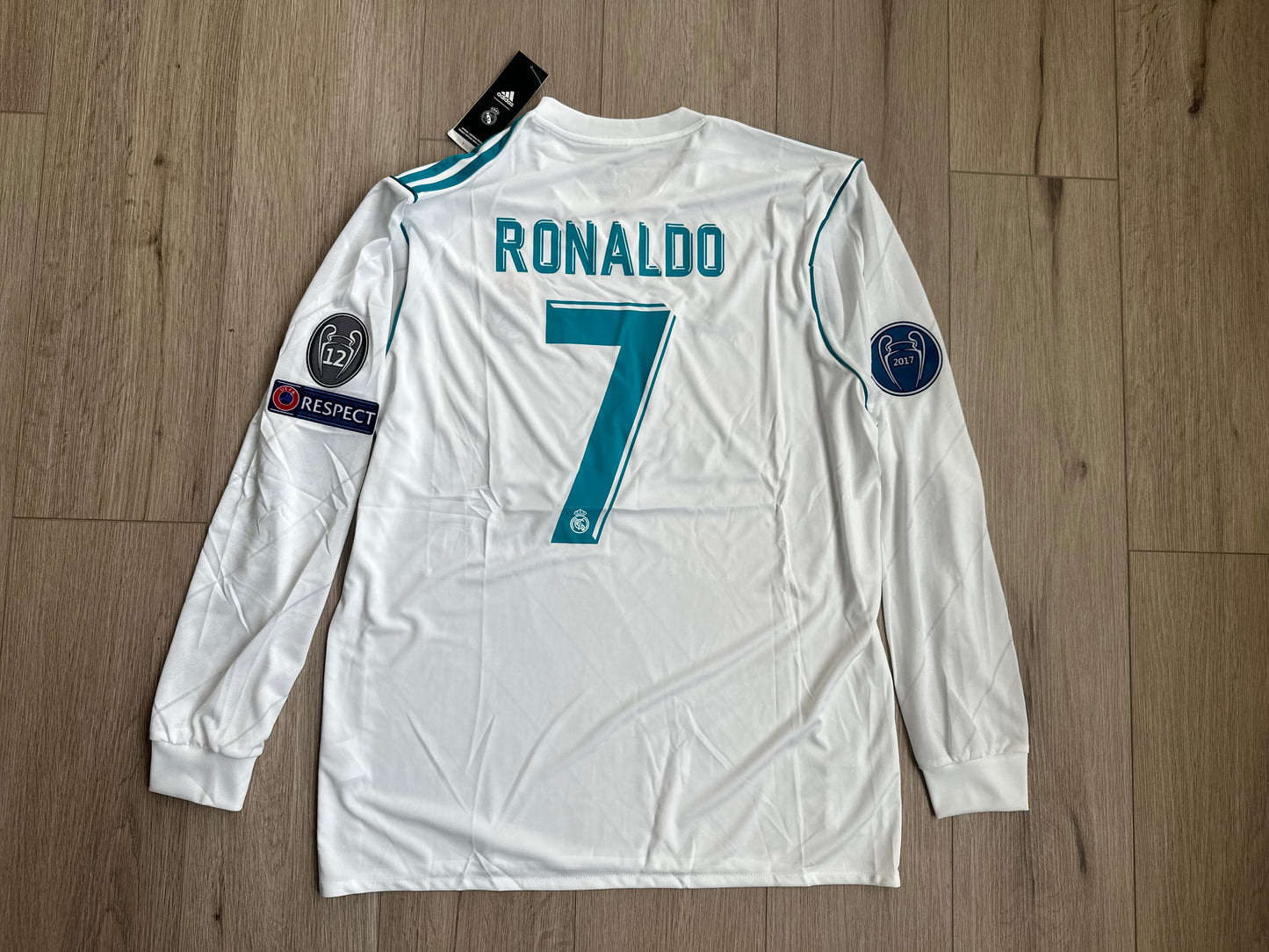 Ronaldo Real Madrid Jersey 2018 Final Champions Long Sleeves White Regular Size