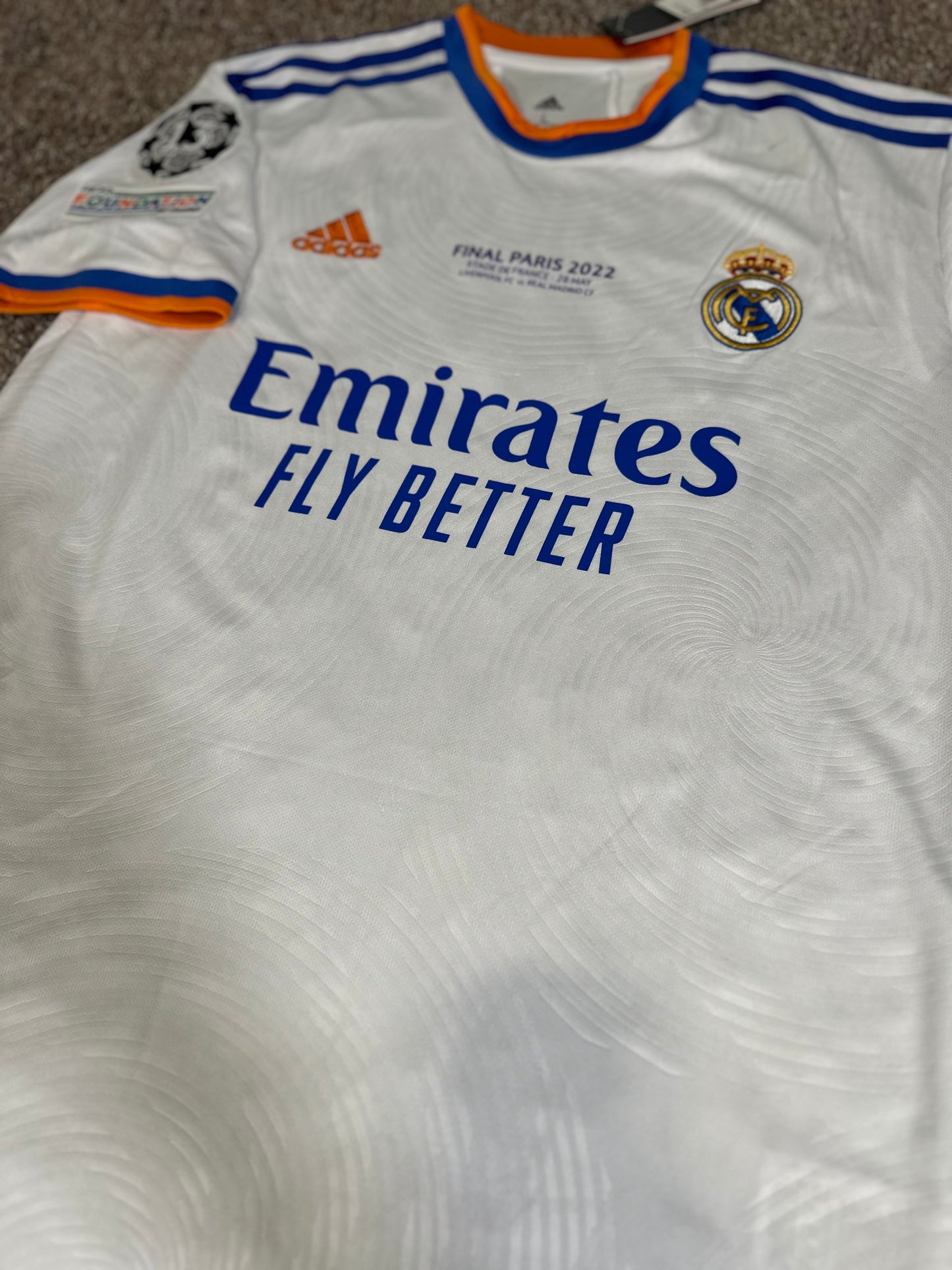 Real Madrid Karim Benzema #9 Final 2022 Soccer Jersey Home White Men Shirt Size